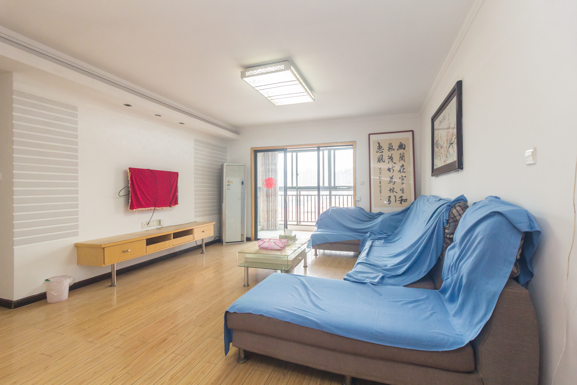 东业早安星城 3室2厅2卫 88.86万 东业早安星城 3室2厅2卫 88.86万客厅