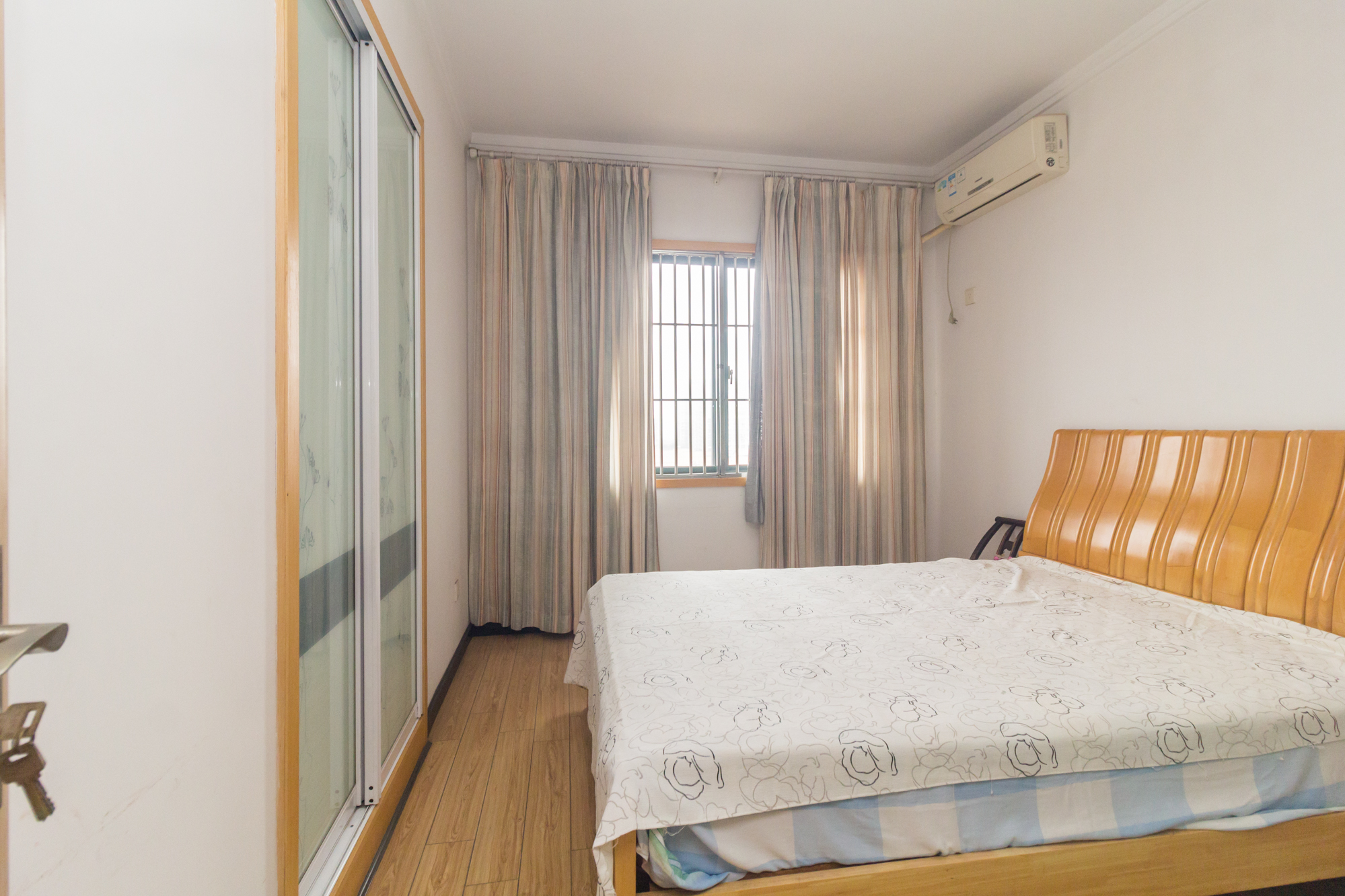 东业早安星城 3室2厅2卫 88.86万 东业早安星城 3室2厅2卫 88.86万卧室