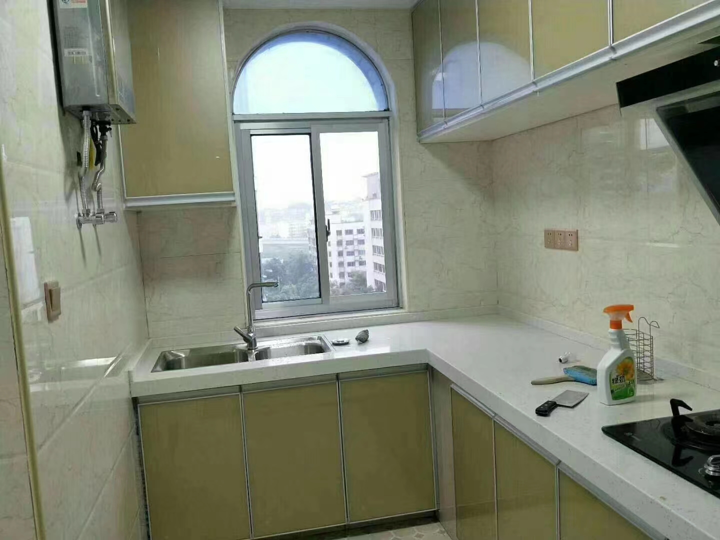 银环大厦  3室2厅2卫   51.00万 银环大厦  3室2厅2卫   51.00万室内图