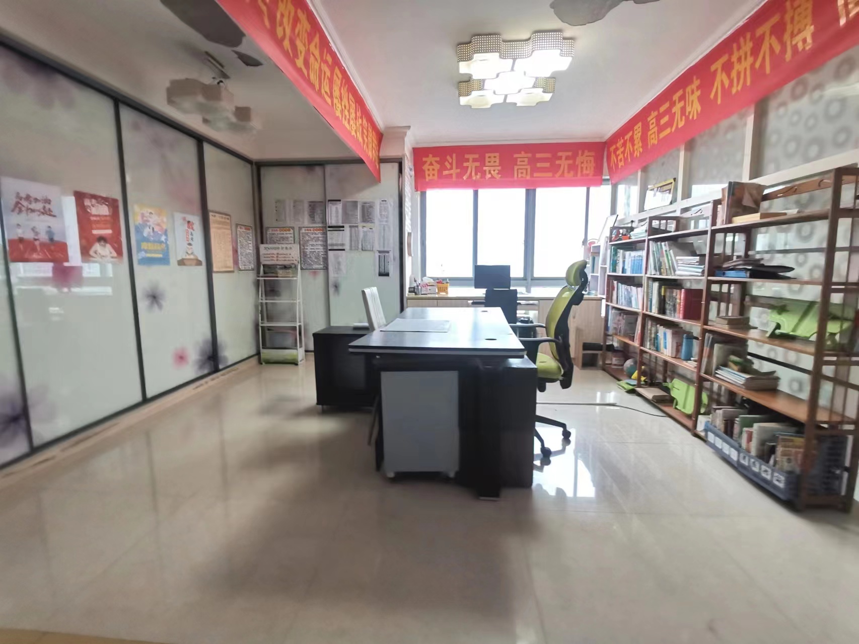 株洲锦绣江山 6室2厅3卫 139.80万 株洲锦绣江山 6室2厅3卫 139.80万室内图