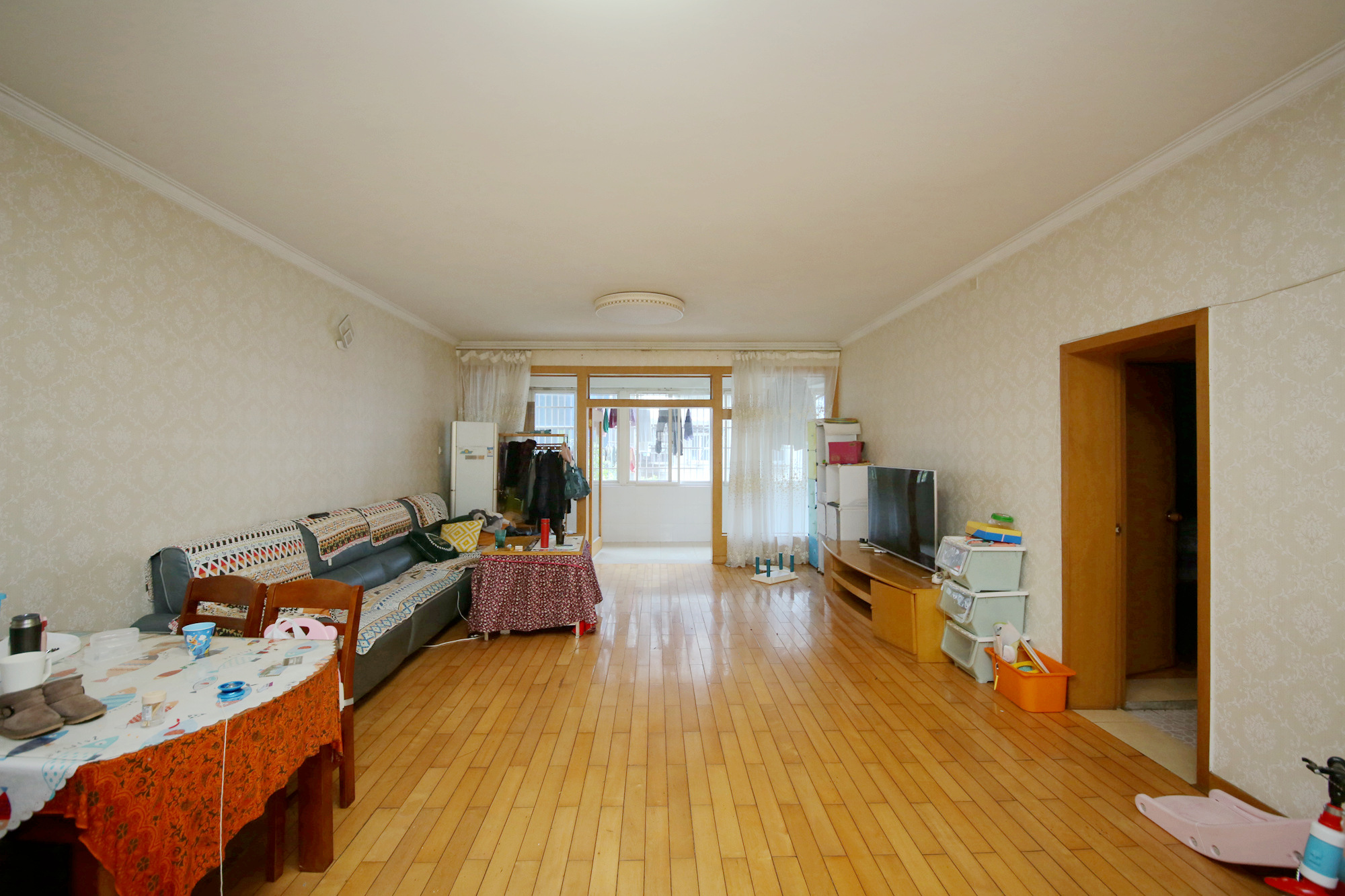芙蓉区工商局宿舍  3室2厅2卫   70.00万