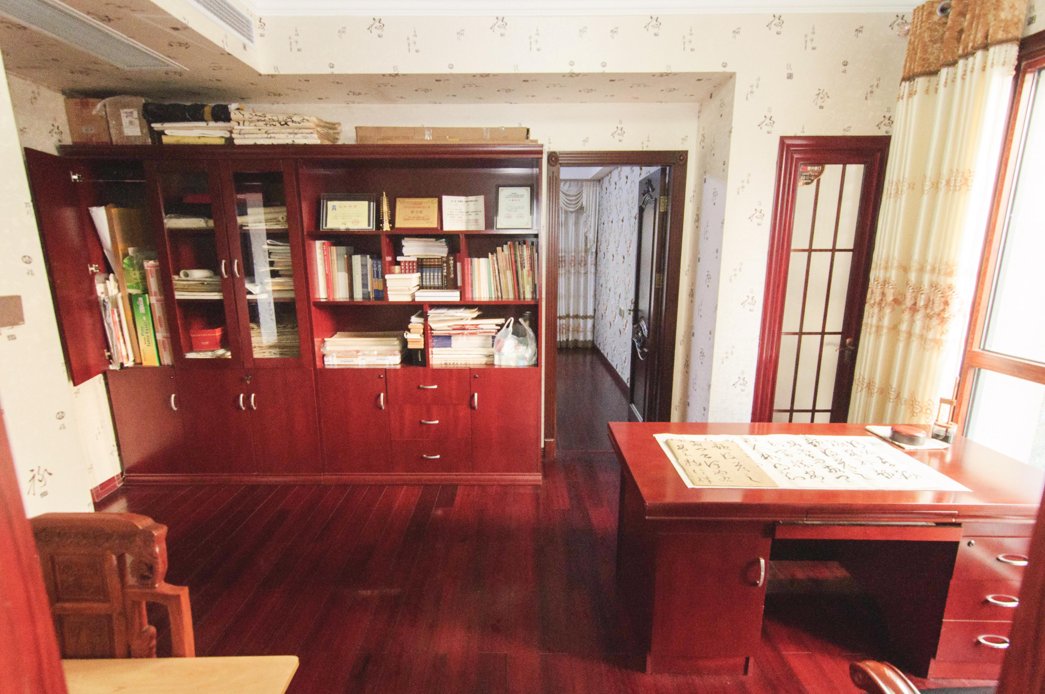 金茂梅溪湖  4室2厅2卫   466.00万卧室