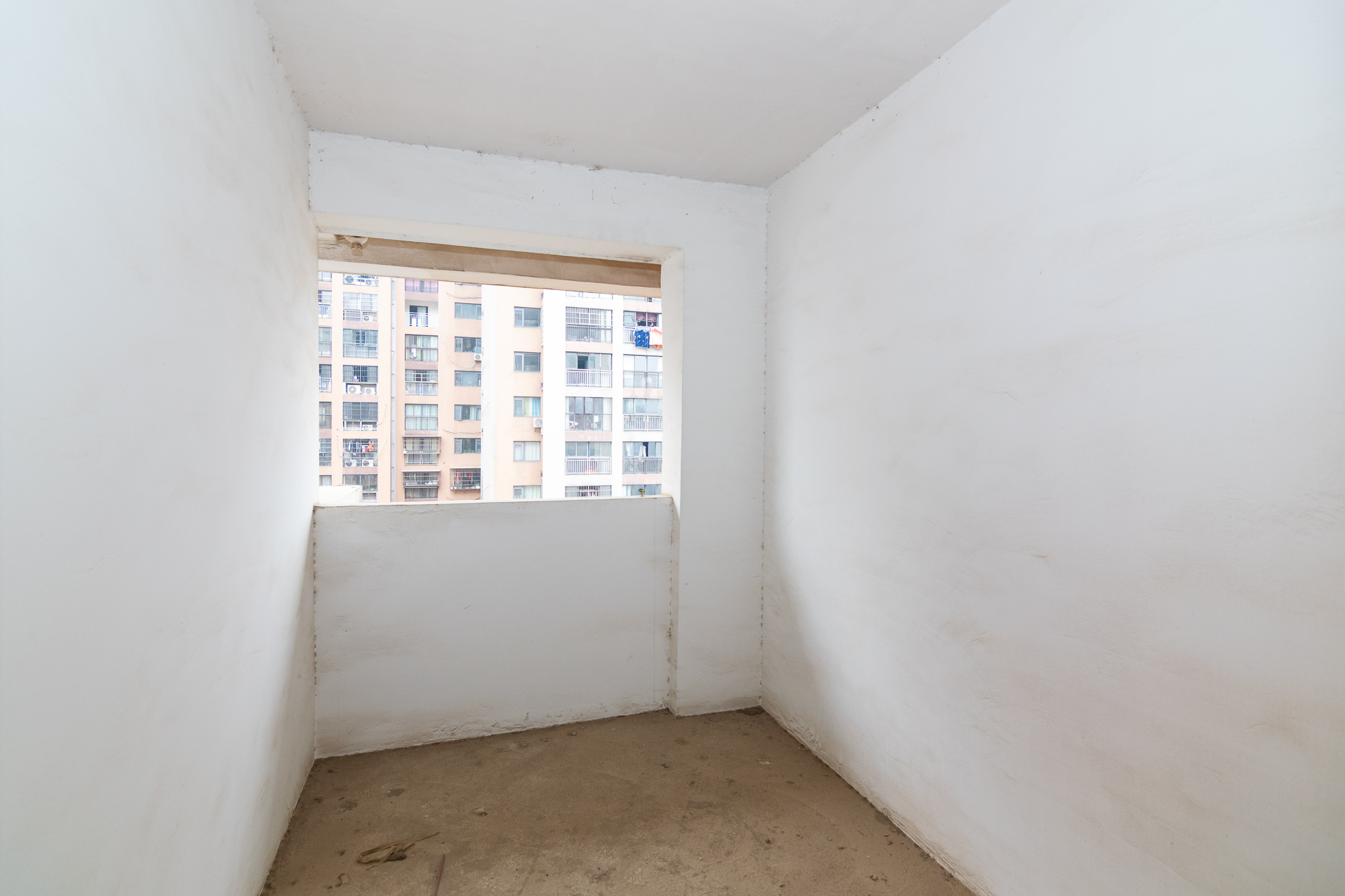 Cross尚公馆  4室2厅2卫    76.5万 Cross尚公馆  4室2厅2卫    76.5万卧室