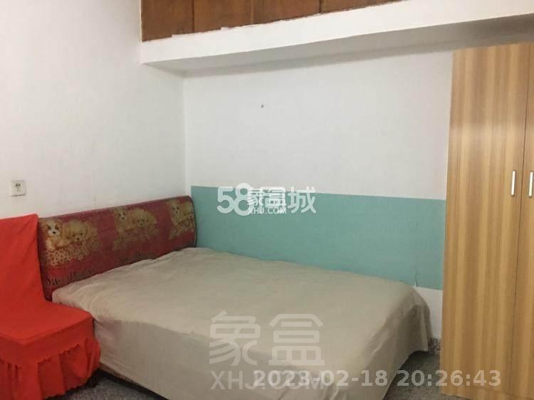 操坪社区  3室1厅1卫   850.00元/月室内图