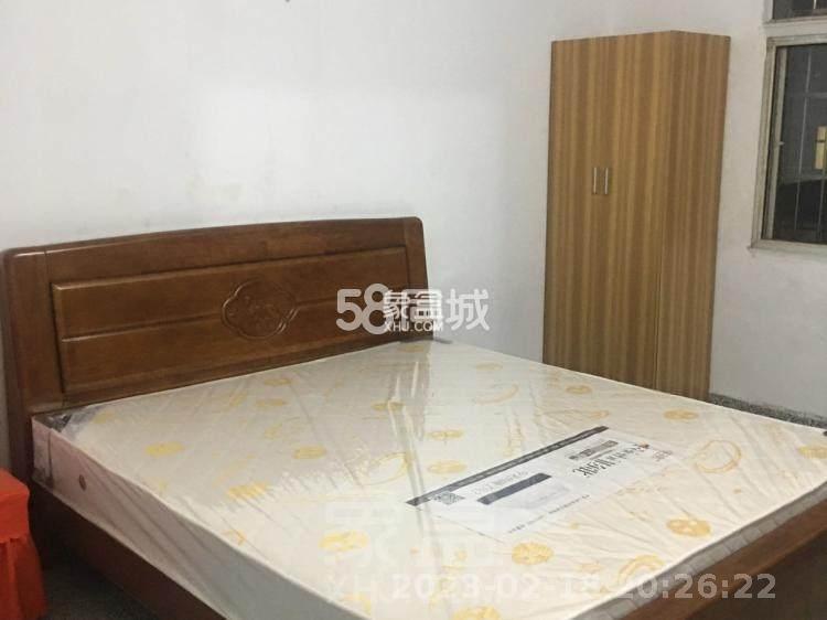 操坪社区  3室1厅1卫   850.00元/月室内图1