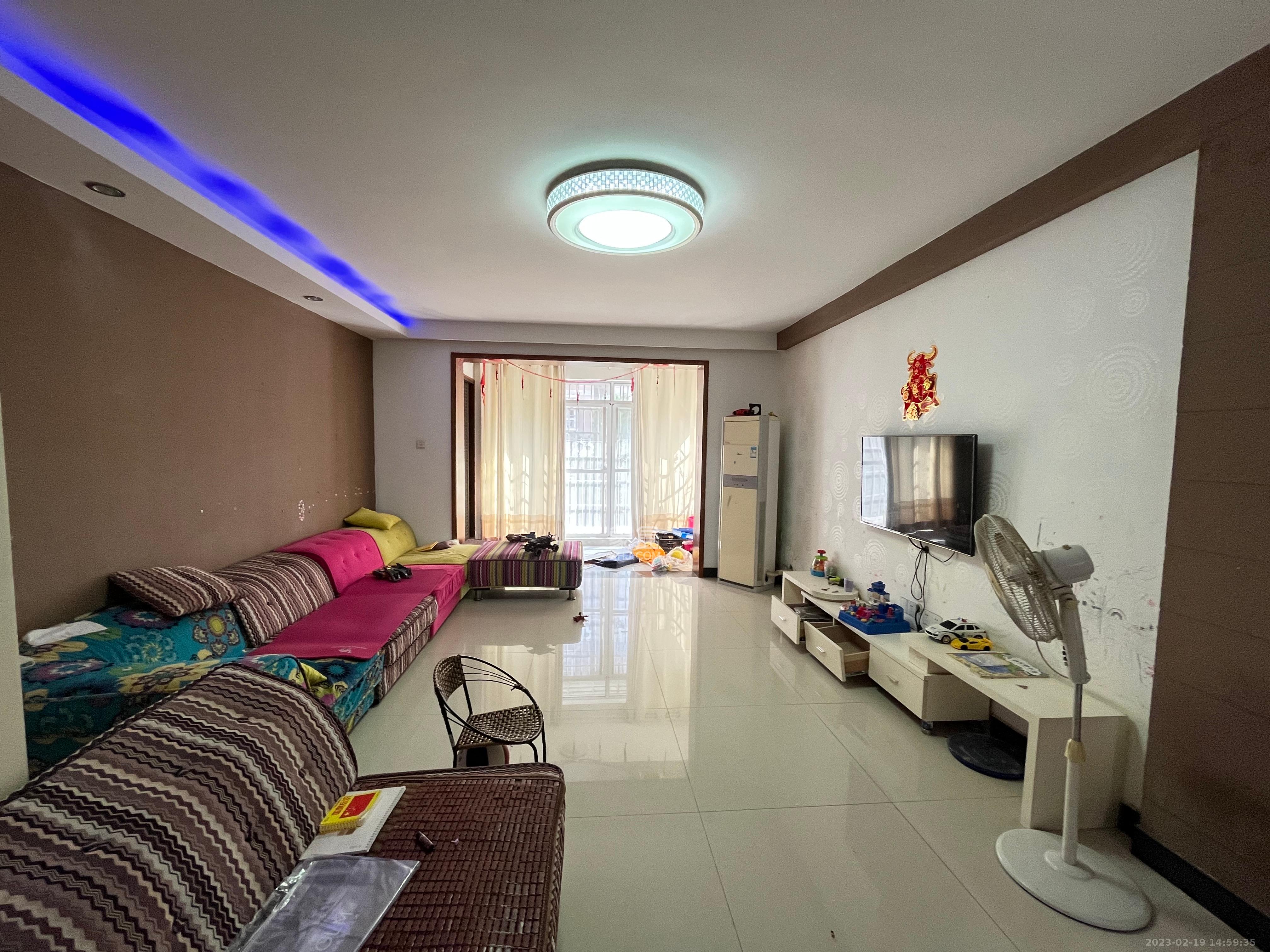 长丰星城 4室2厅2卫 1600.0元/月 长丰星城 4室2厅2卫 1600.0元/月室内图