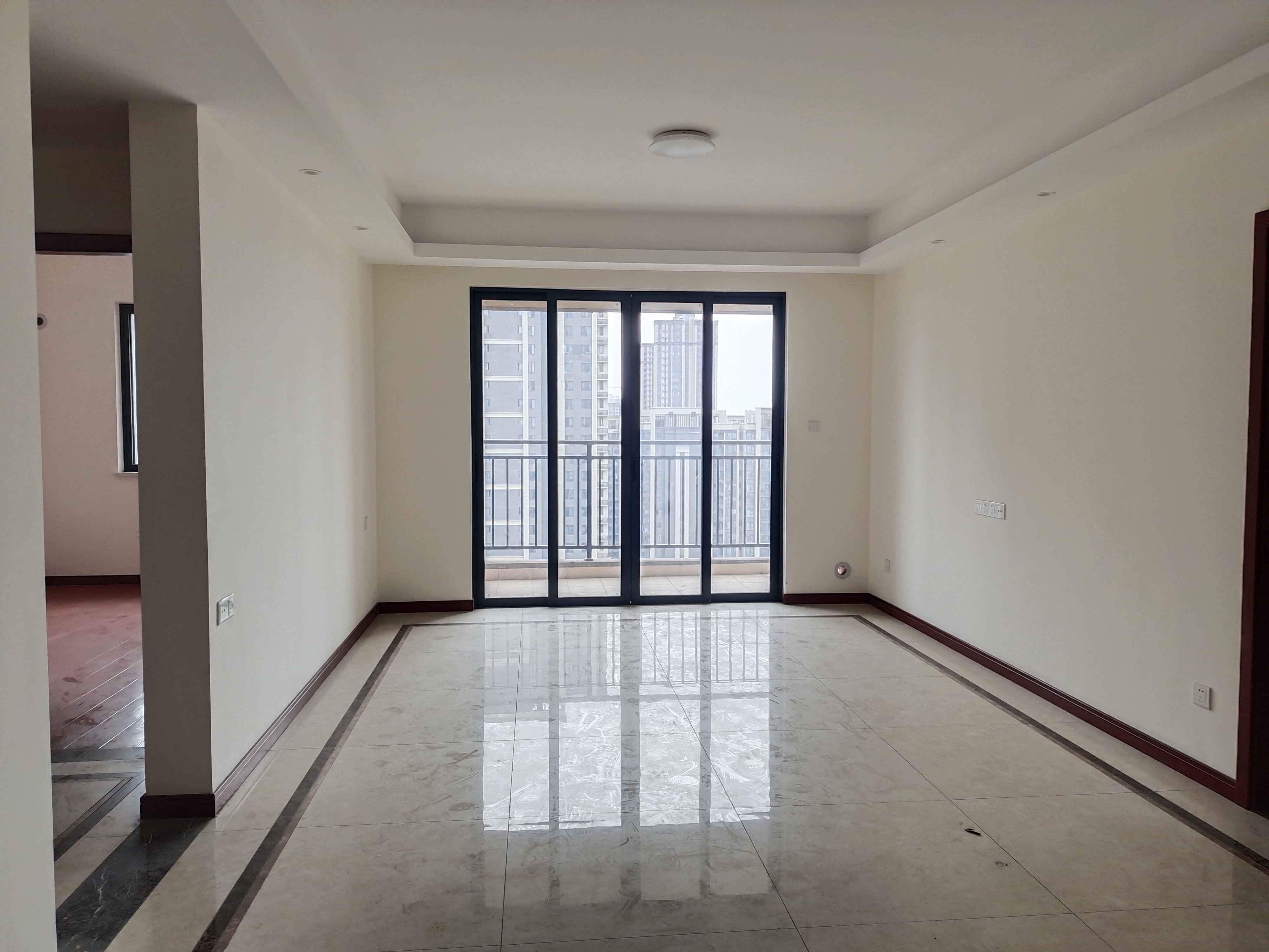 中建玥熙台 3室2厅2卫 73.00万 中建玥熙台 3室2厅2卫 73.00万室内图