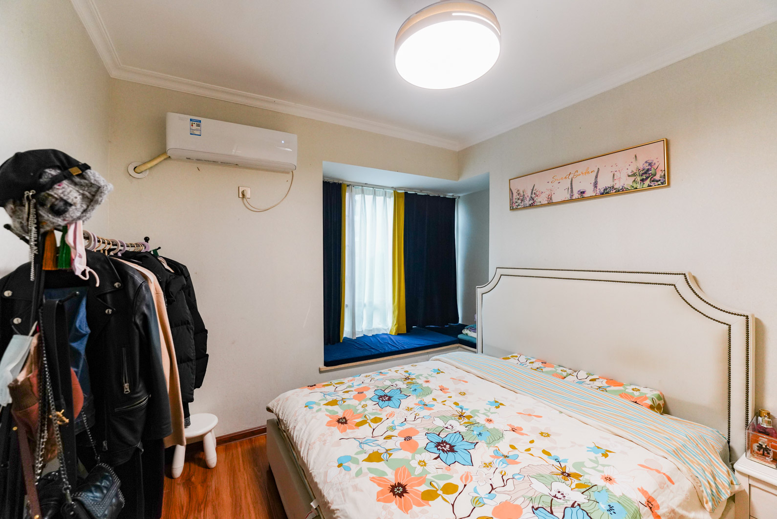 新城新世界一二三期  3室2厅1卫    93.8万 新城新世界一二三期  3室2厅1卫    93.8万卧室