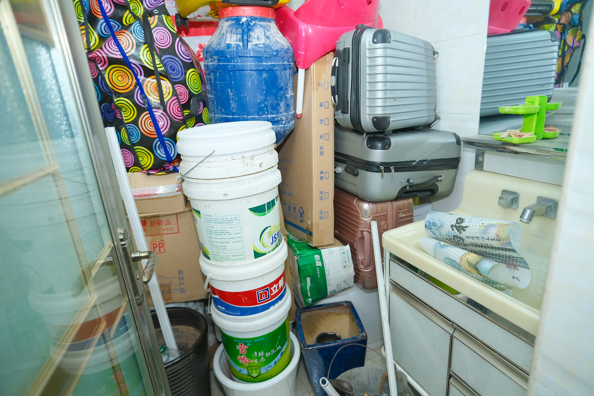 花样年华  4室2厅2卫    69.8万 花样年华  4室2厅2卫    69.8万卫生间