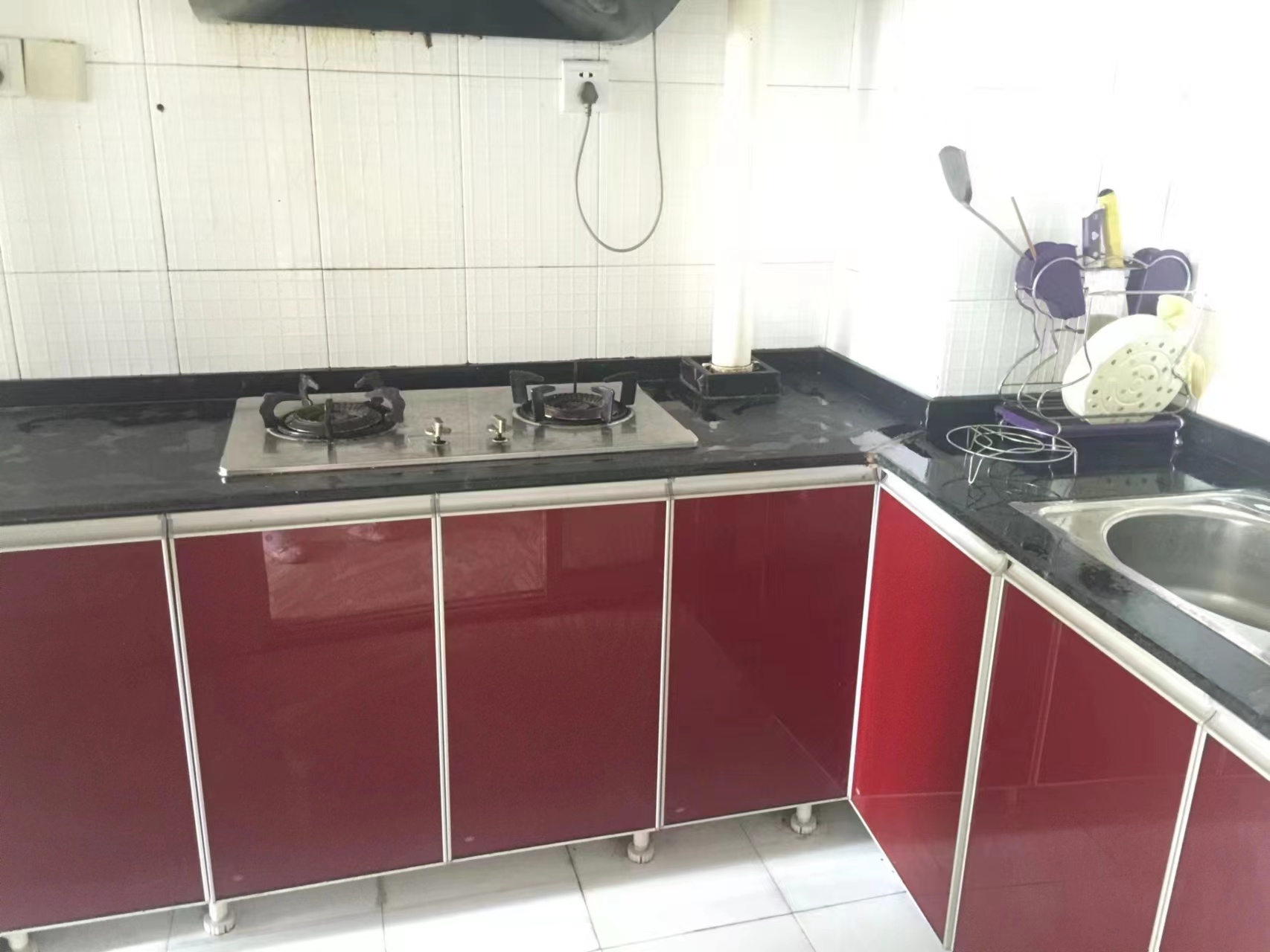 现代城 1室1厅1卫 30.00万 现代城 1室1厅1卫 30.00万室内图