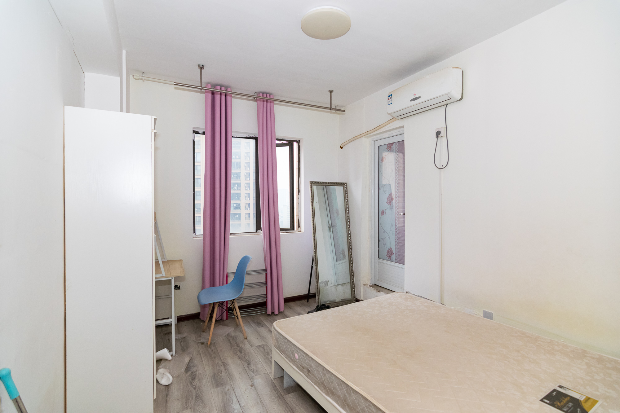 润和又一城 5室2厅2卫 190.00万 润和又一城 5室2厅2卫 190.00万卧室