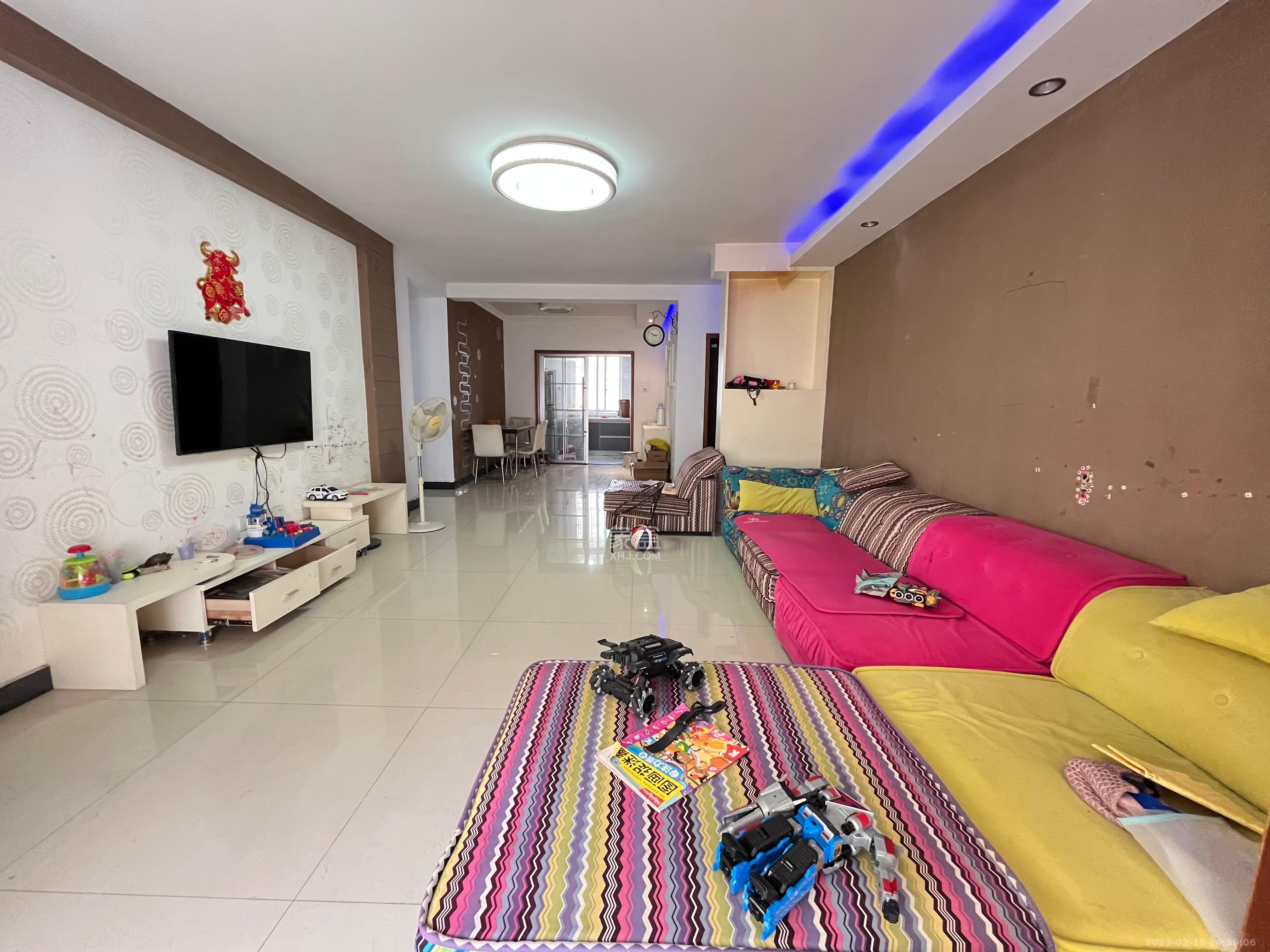 长丰星城 4室2厅2卫 1600.0元/月 长丰星城 4室2厅2卫 1600.0元/月室内图