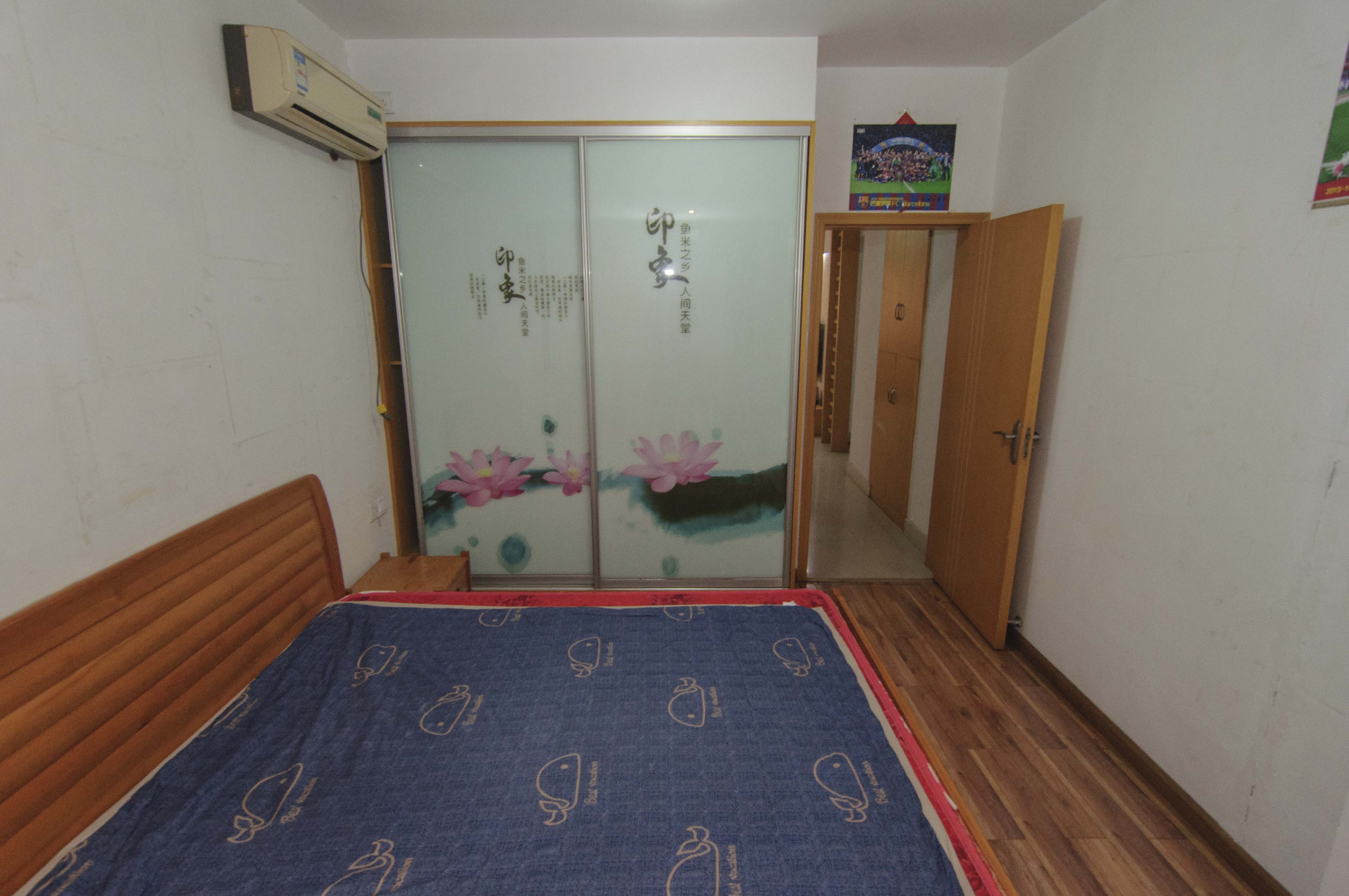 芙蓉蓉苑  3室2厅1卫    140.0万卧室