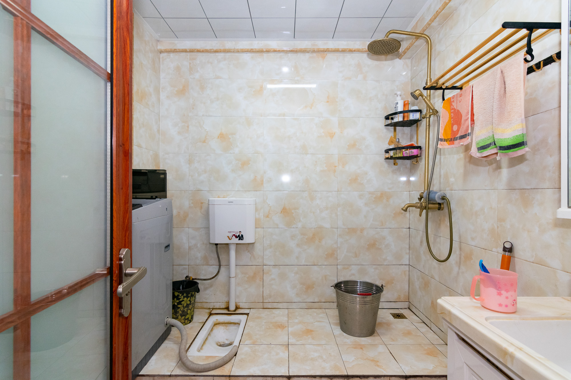 大汉金桥国际市场集群  1室1厅1卫   22.00万 大汉金桥国际市场集群  1室1厅1卫   22.00万卫生间