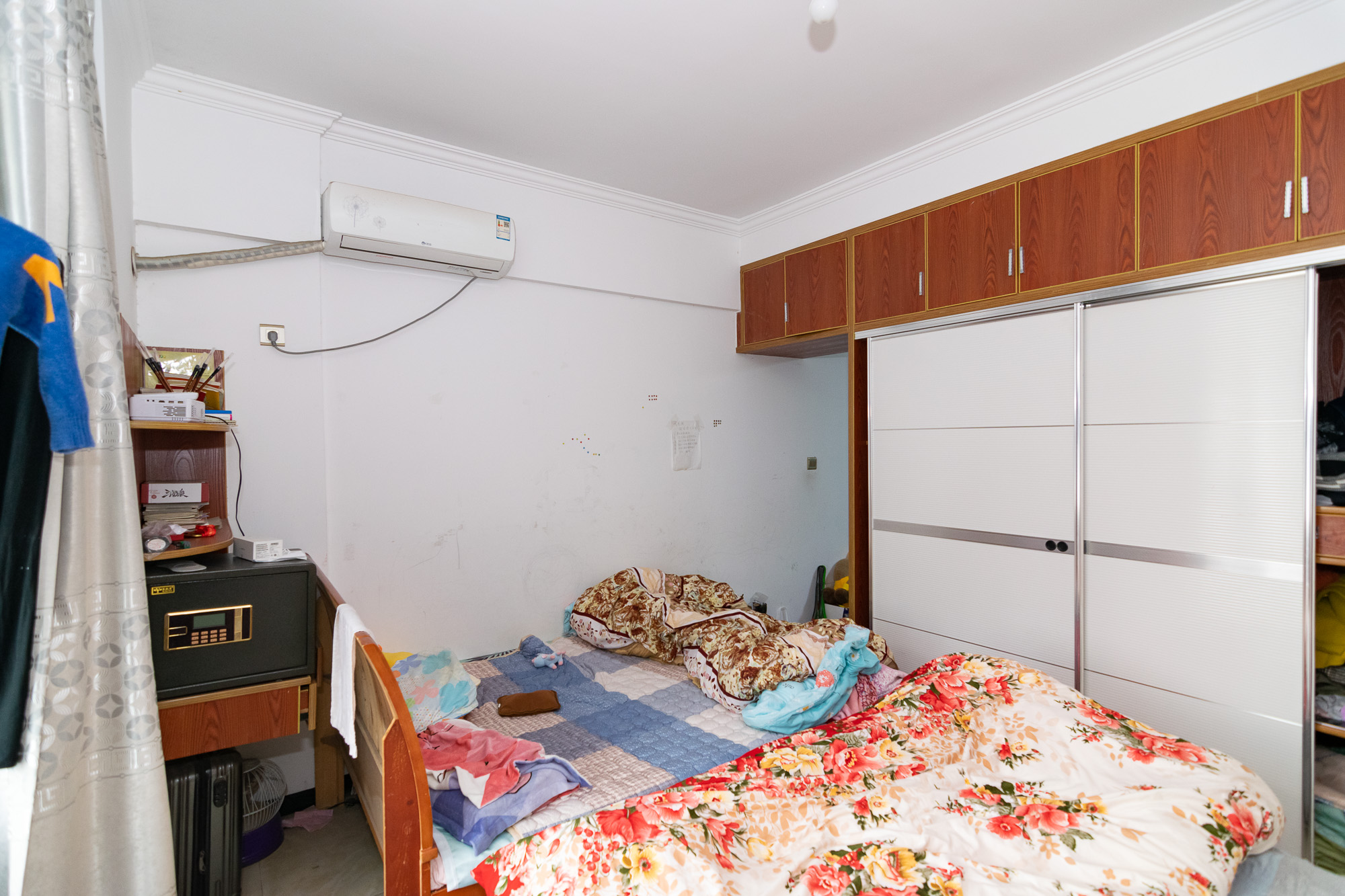 大汉金桥国际市场集群  1室1厅1卫   22.00万 大汉金桥国际市场集群  1室1厅1卫   22.00万卧室