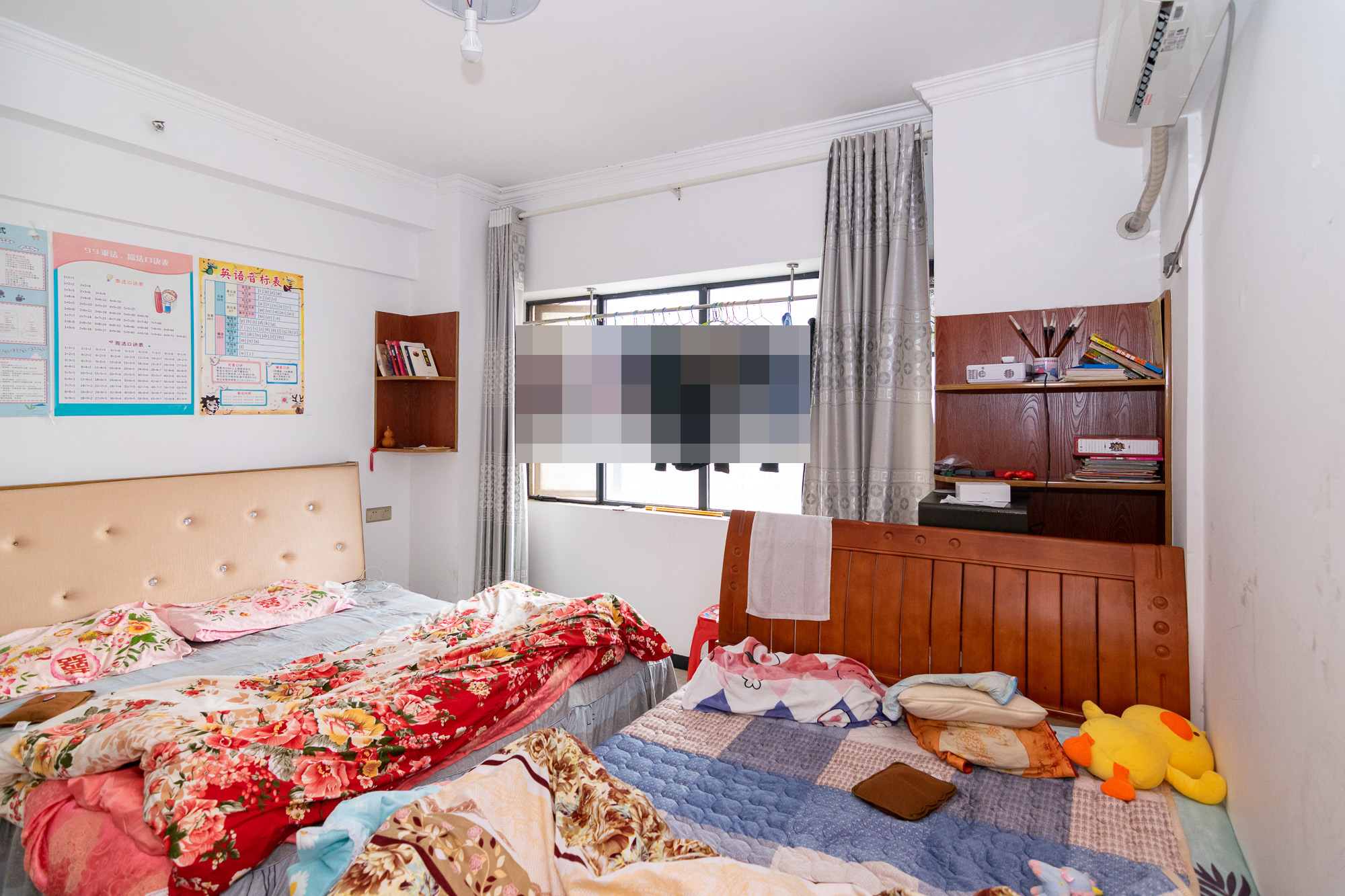 大汉金桥国际市场集群  1室1厅1卫   22.00万 大汉金桥国际市场集群  1室1厅1卫   22.00万卧室