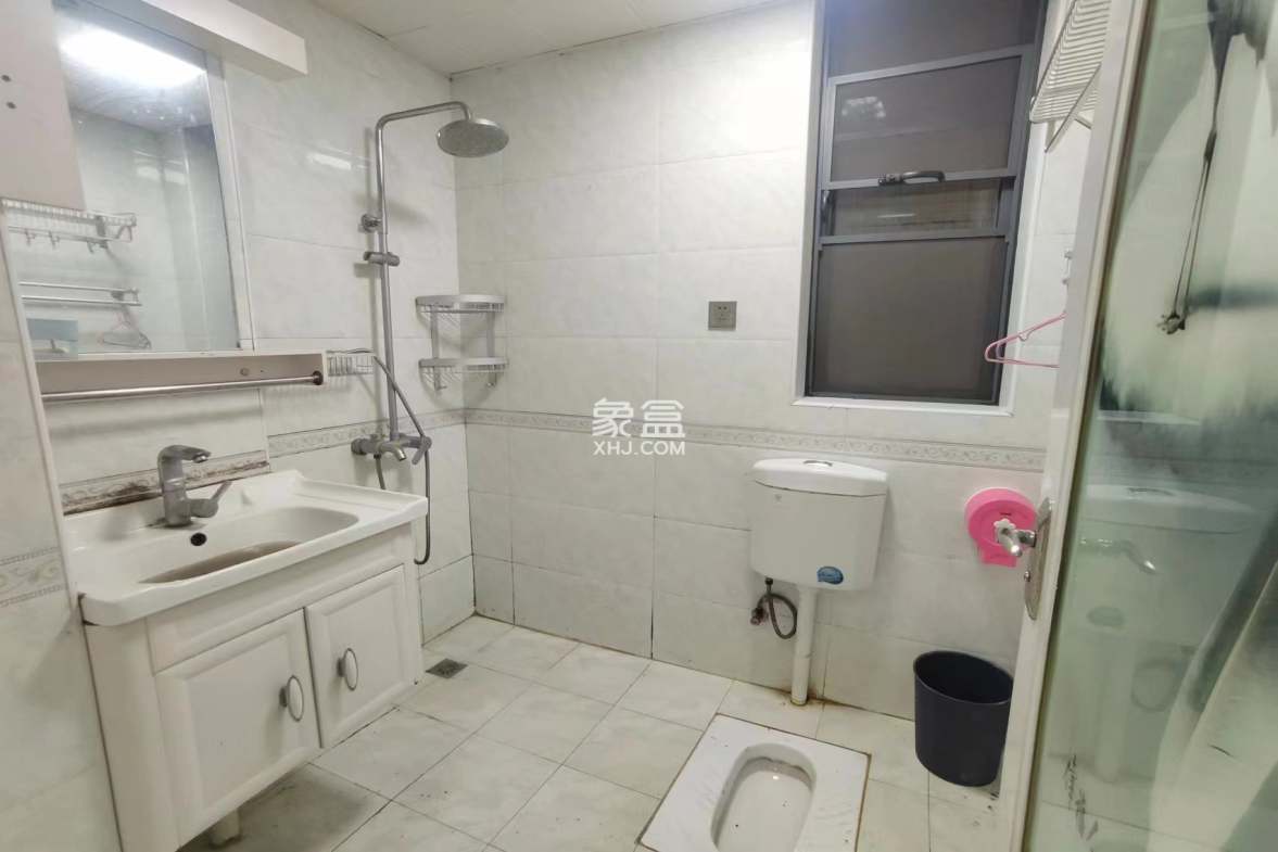 泰山公馆 2室2厅1卫 55.0万 泰山公馆 2室2厅1卫 55.0万室内图