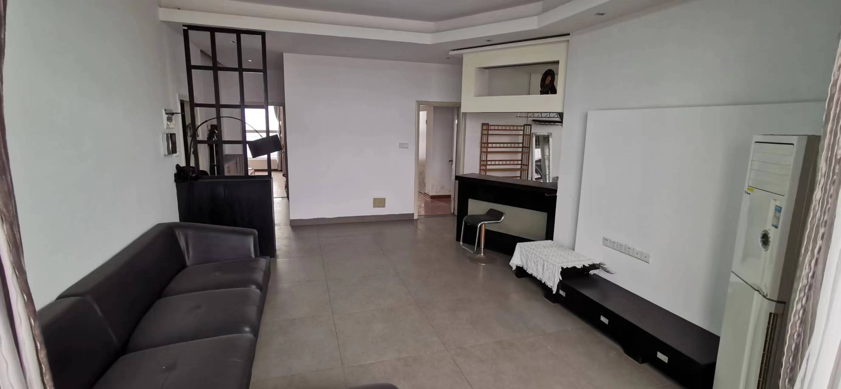 京鹰华府 2室1厅2卫 55.00万 京鹰华府 2室1厅2卫 55.00万室内图