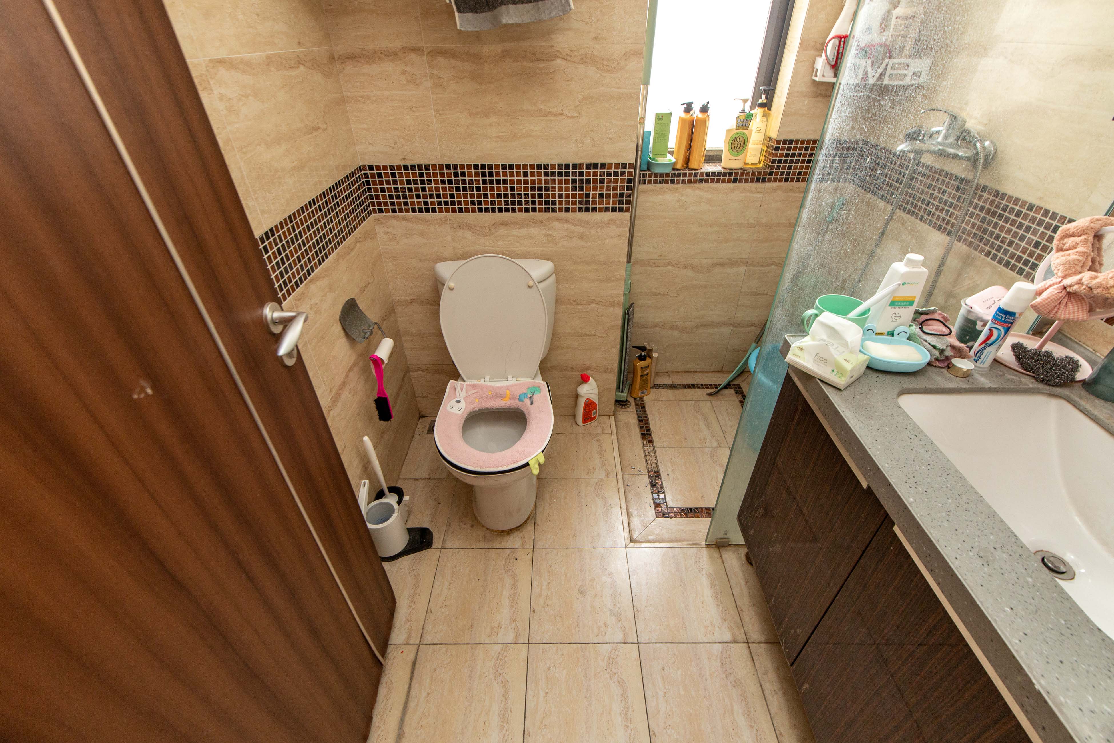 万科金域华府三四期  3室2厅1卫    88.0万 万科金域华府三四期  3室2厅1卫    88.0万卫生间