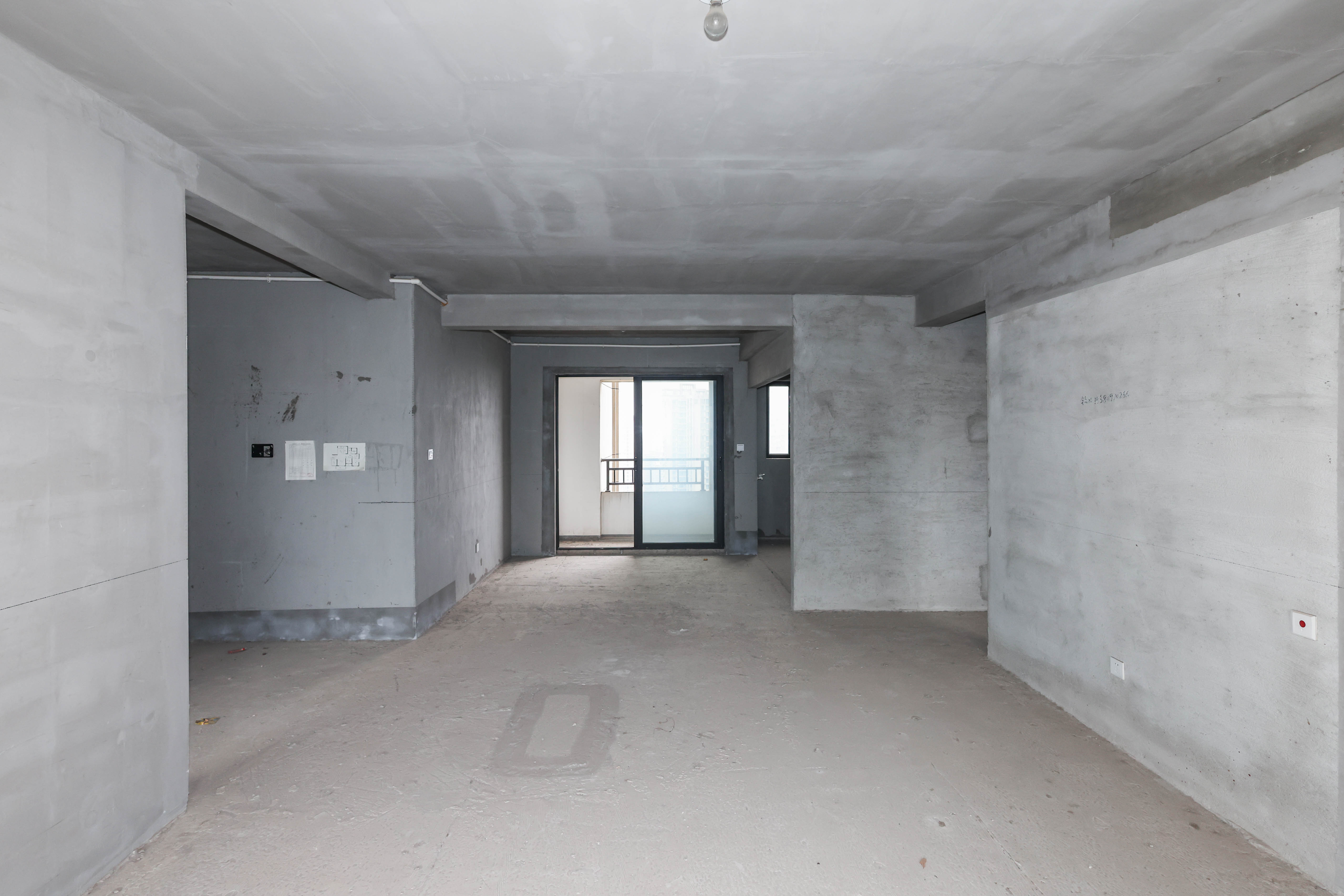 惠天然梅岭国际 4室2厅2卫 184.0万 惠天然梅岭国际 4室2厅2卫 184.0万客厅