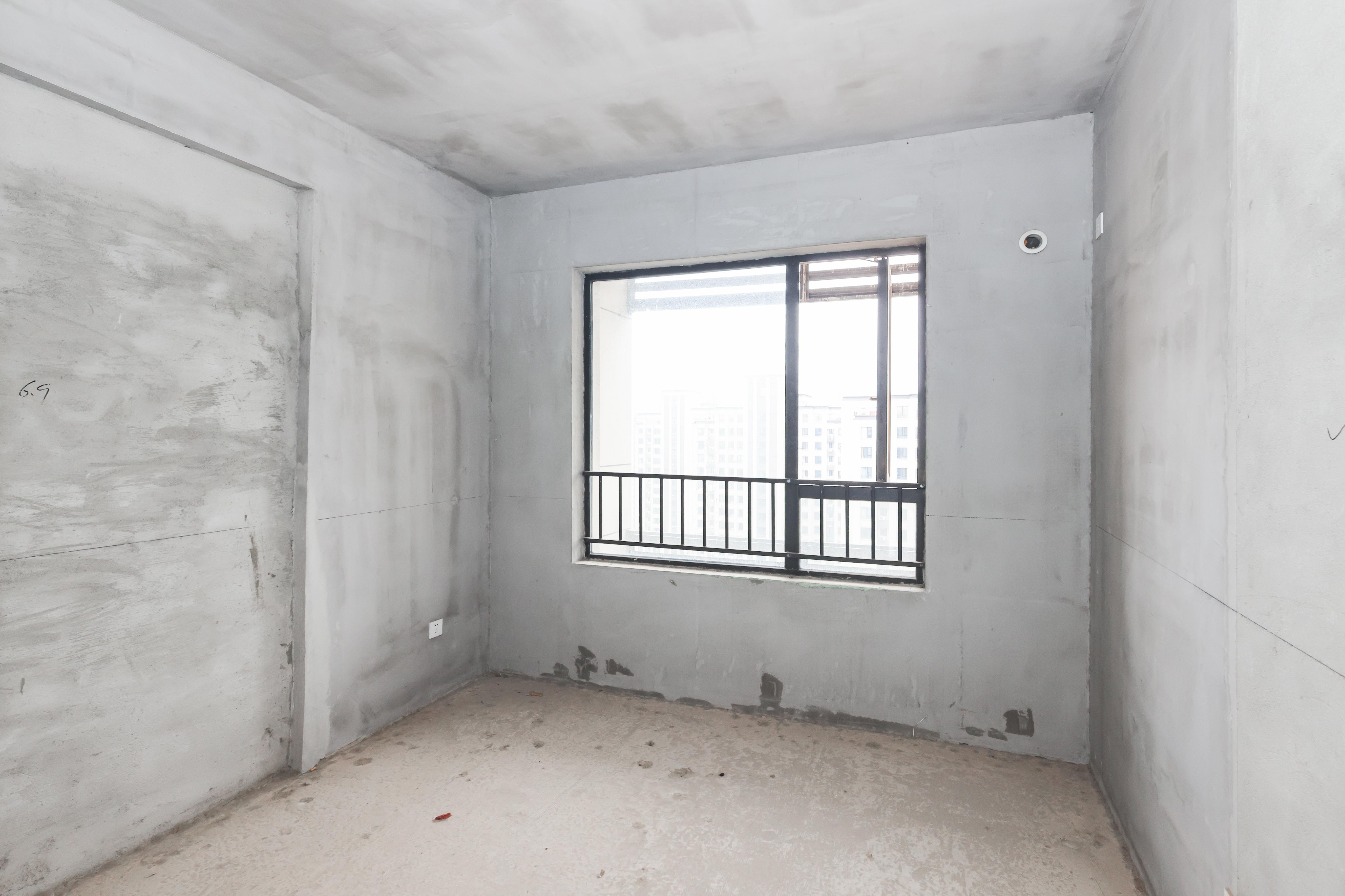 惠天然梅岭国际 4室2厅2卫 184.0万 惠天然梅岭国际 4室2厅2卫 184.0万卧室