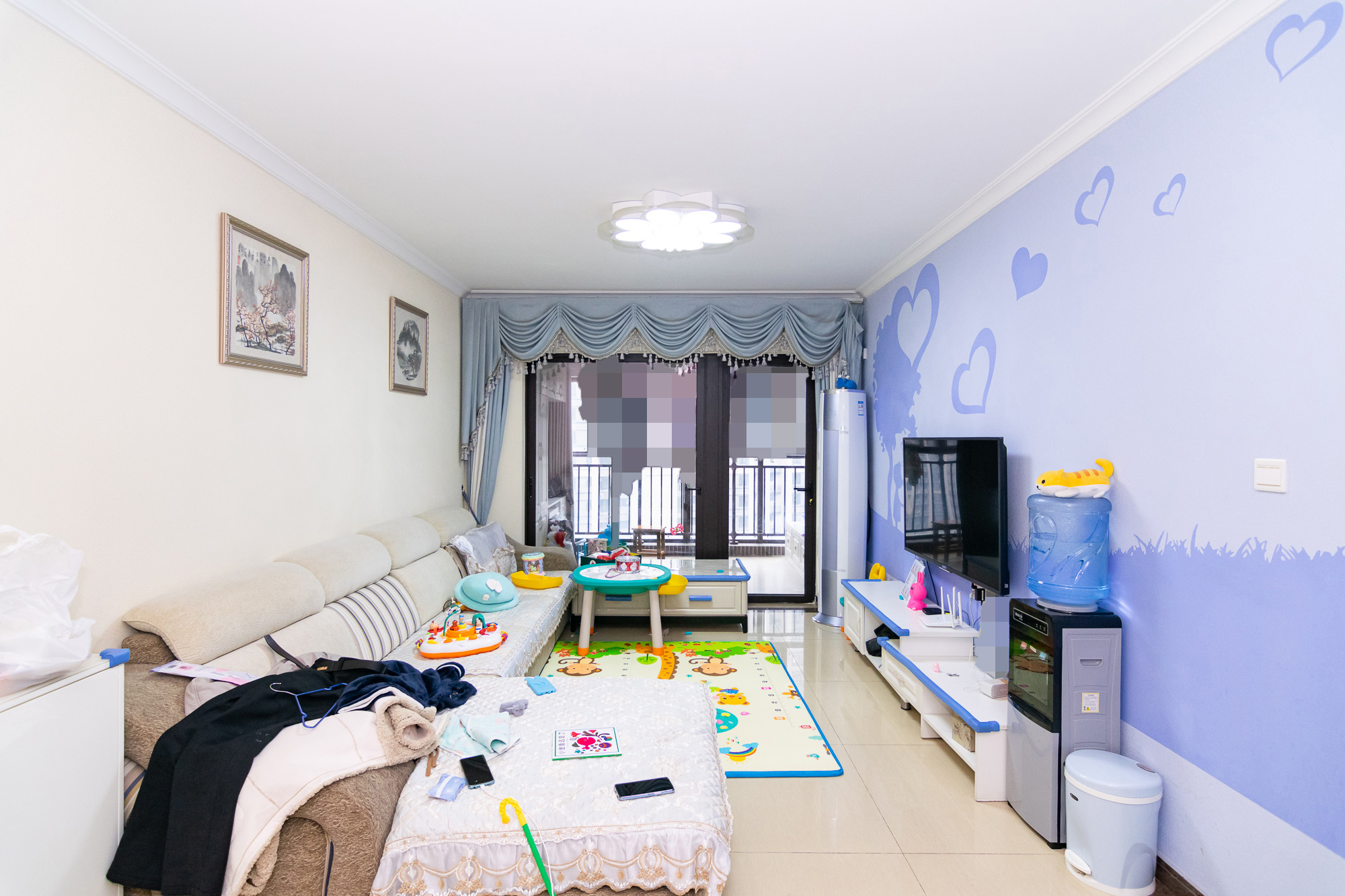 时代倾城二期 2室2厅1卫 88.30万 时代倾城二期 2室2厅1卫 88.30万客厅