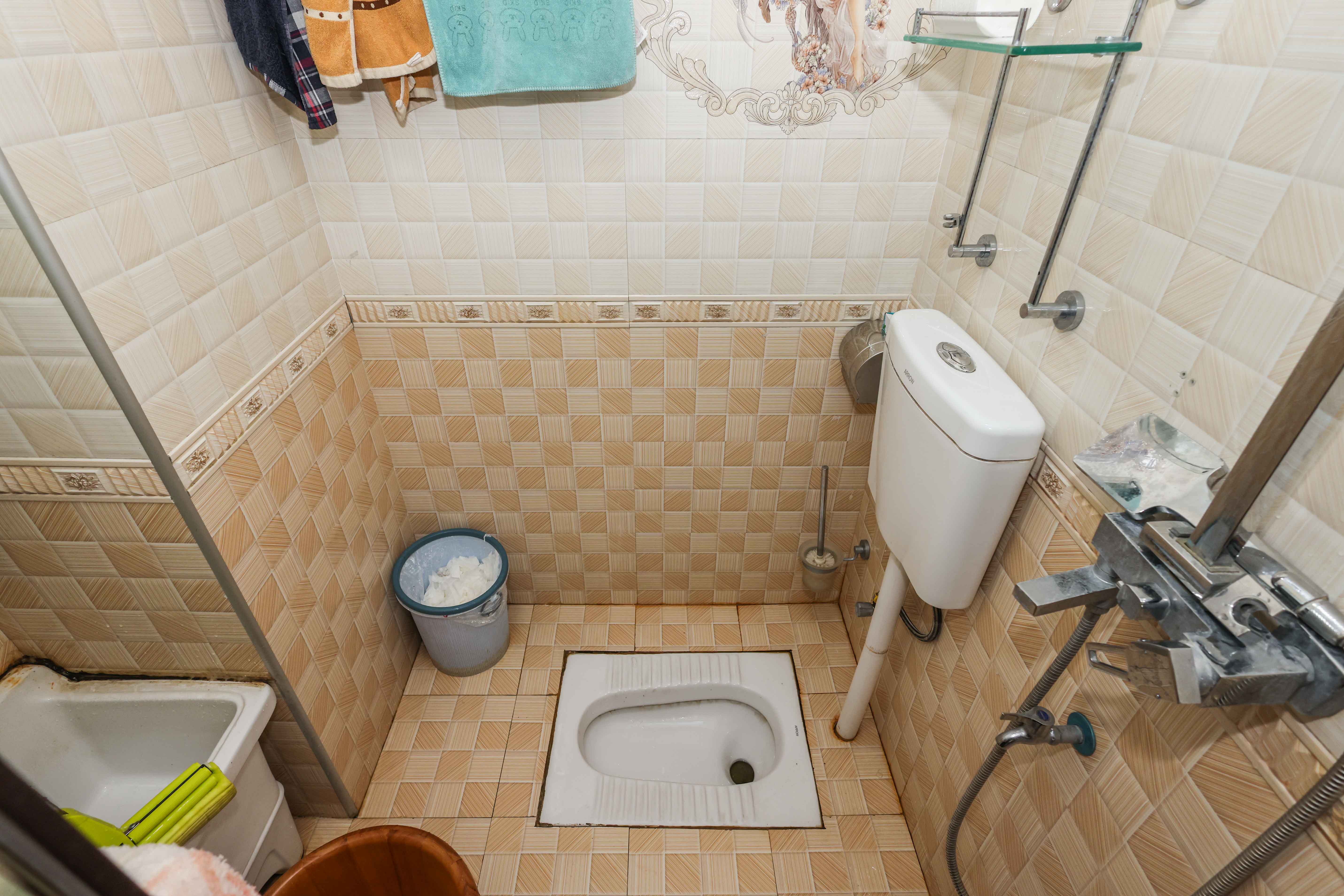 金茂梅溪湖  3室2厅2卫   208.00万卫生间