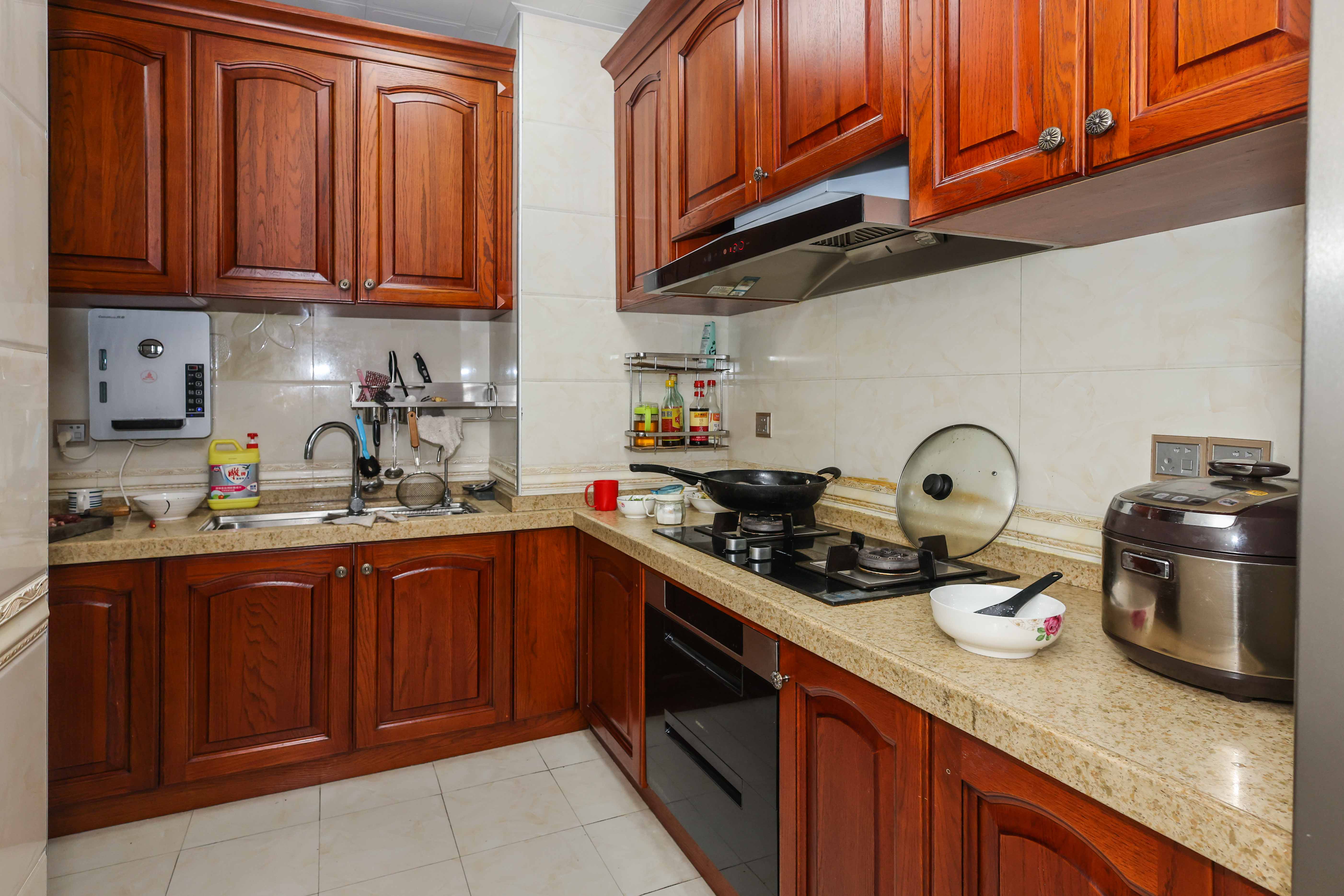 金茂梅溪湖  3室2厅2卫   208.00万厨房