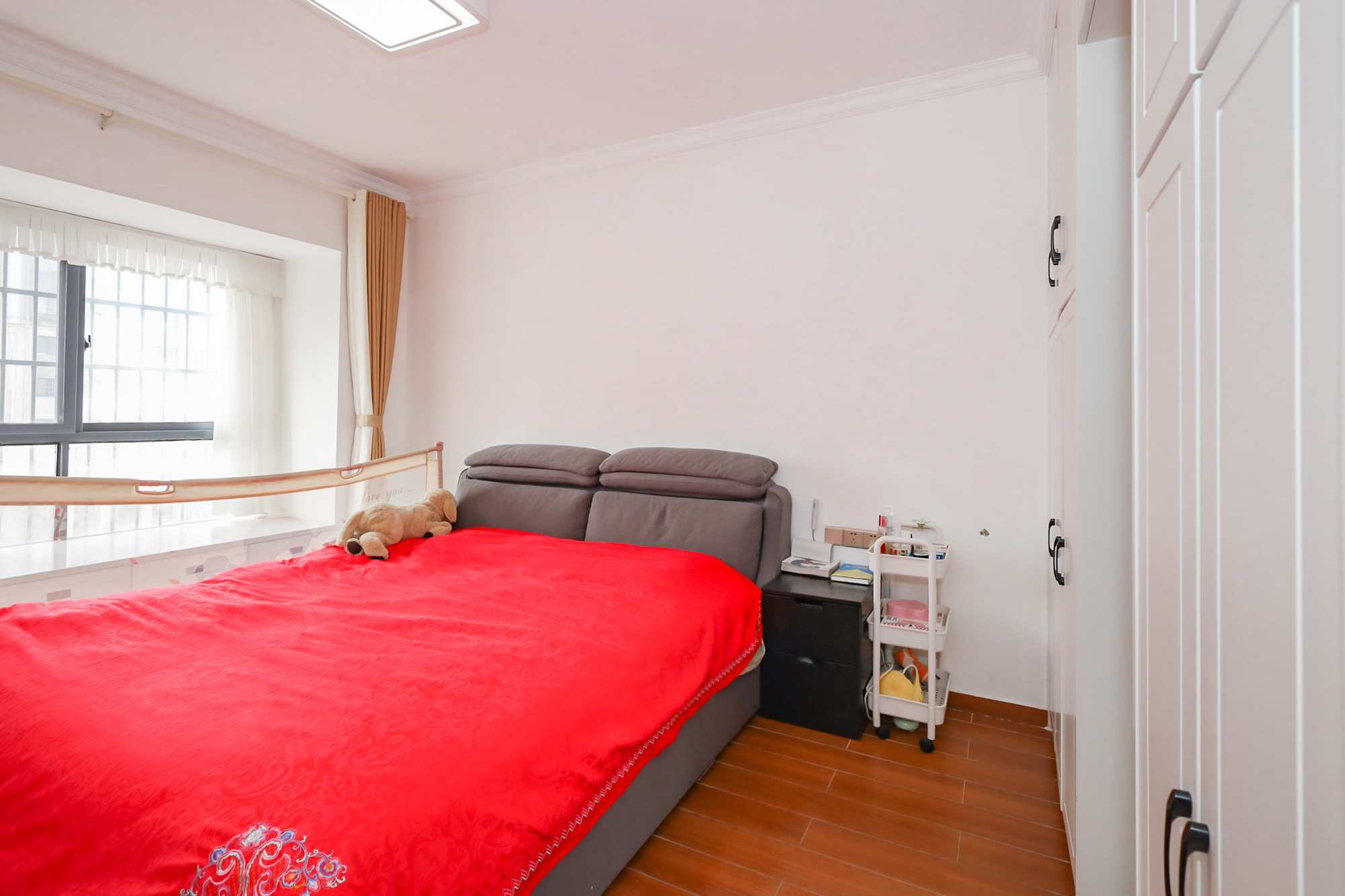 天麓尚层 4室2厅2卫 86.0万 天麓尚层 4室2厅2卫 86.0万卧室