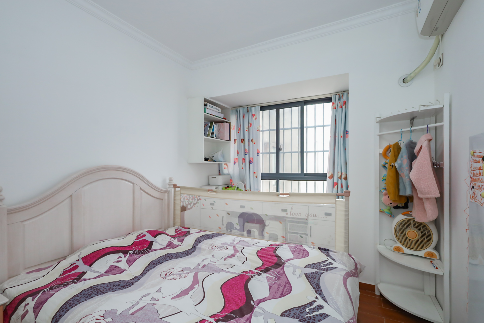 天麓尚层 4室2厅2卫 86.0万 天麓尚层 4室2厅2卫 86.0万卧室