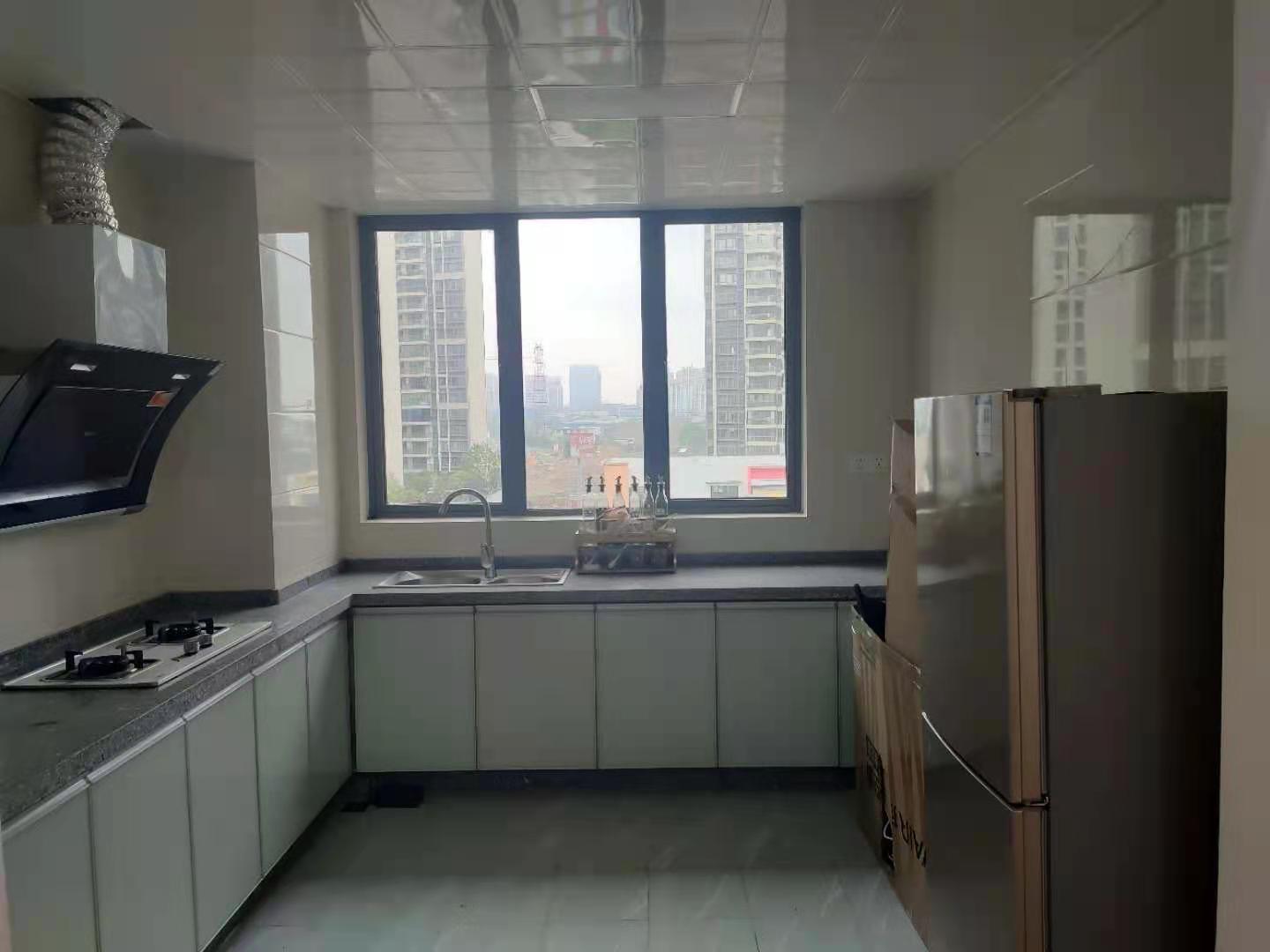 中天长岭阳光 3室1厅1卫 3500.00元/月 中天长岭阳光 3室1厅1卫 3500.00元/月室内图