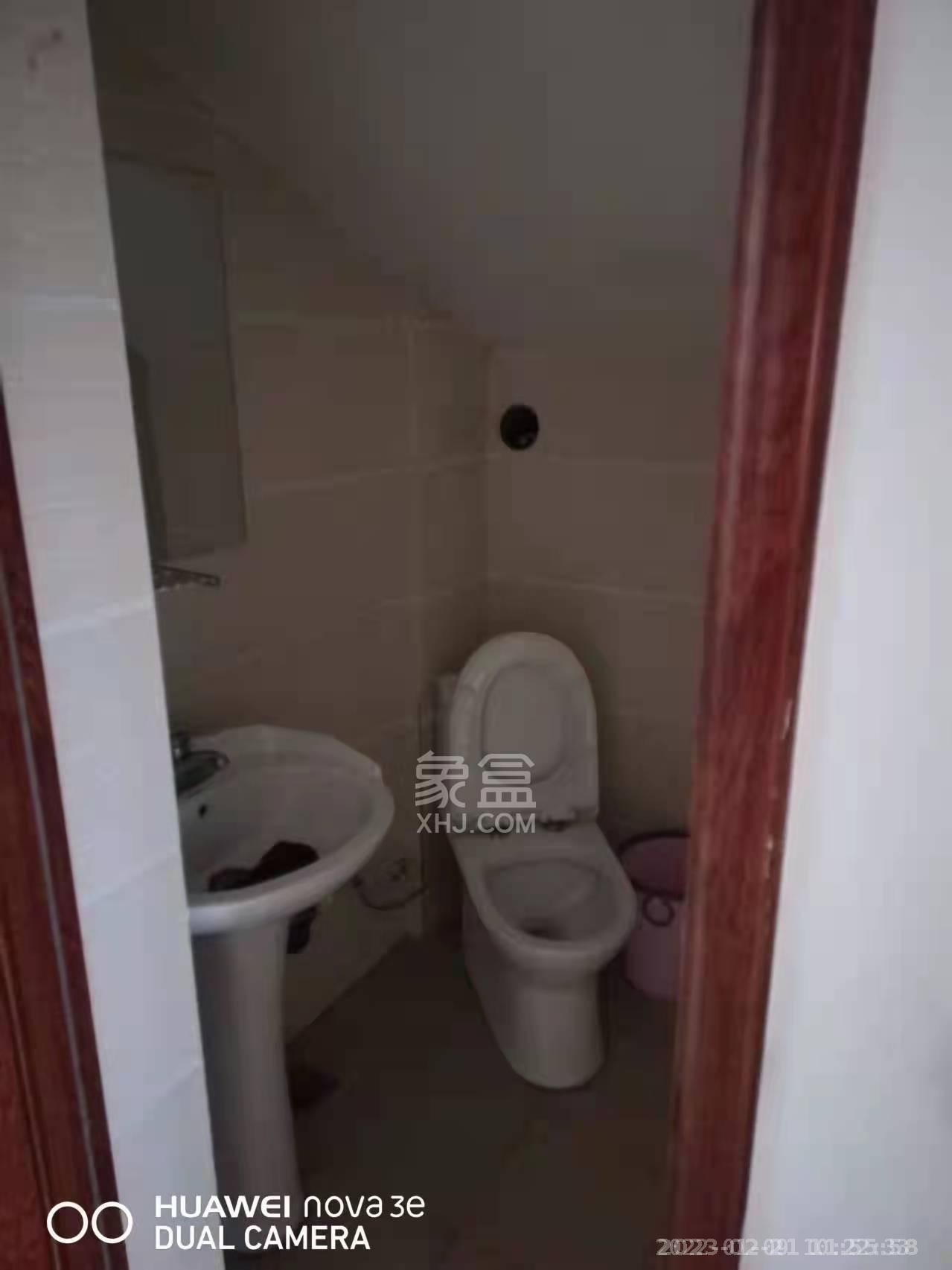 御景东方 1室1厅1卫 700.00元/月 御景东方 1室1厅1卫 700.00元/月室内图