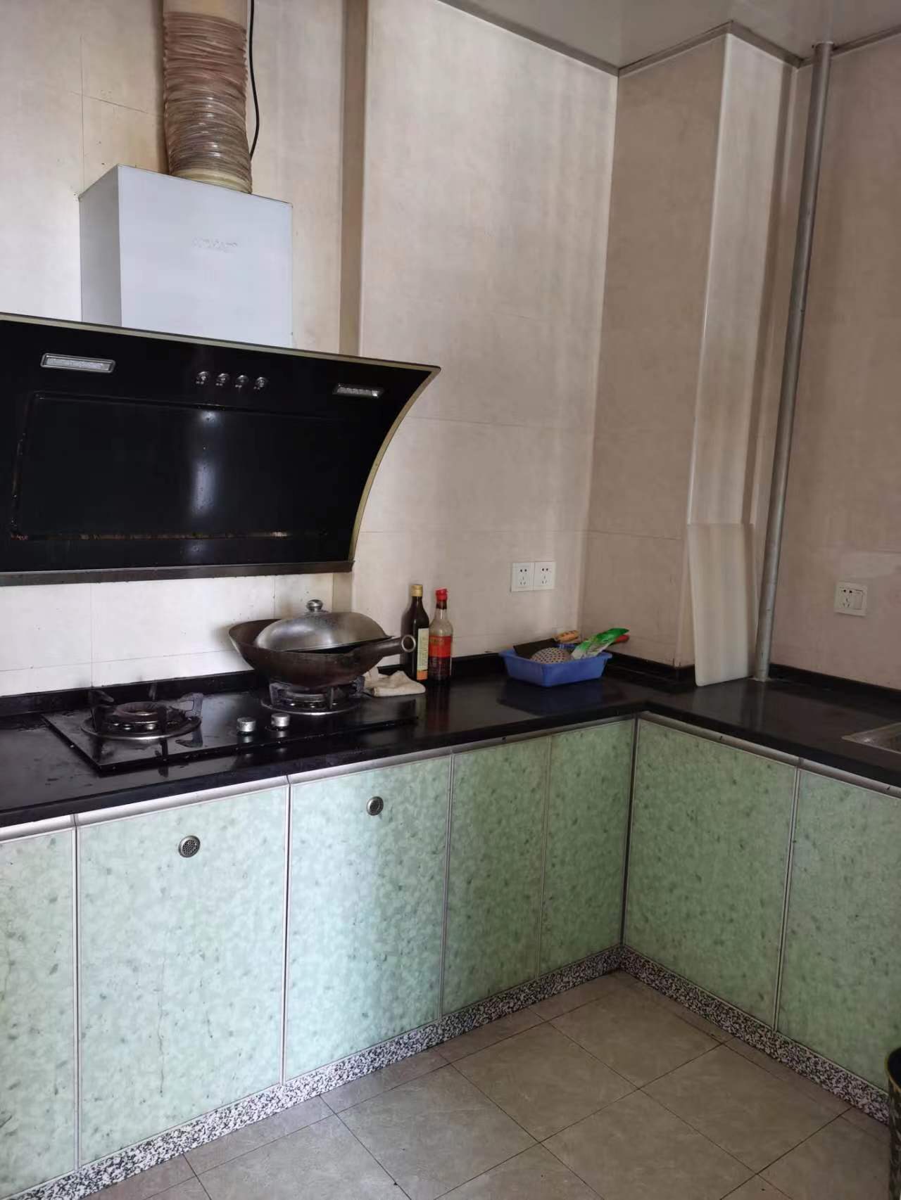 泰山公馆 3室2厅2卫 69.8万 泰山公馆 3室2厅2卫 69.8万室内图