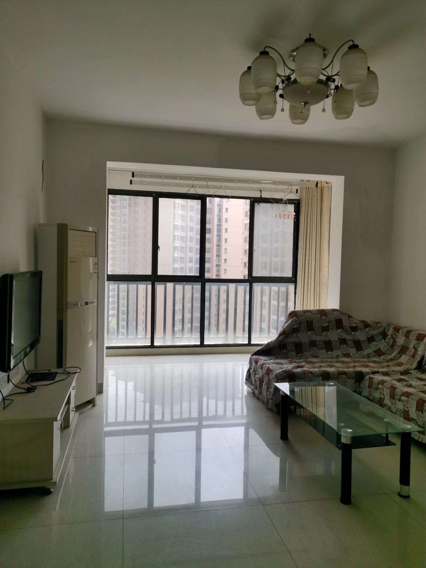 泰山公馆 3室2厅2卫 69.8万 泰山公馆 3室2厅2卫 69.8万室内图