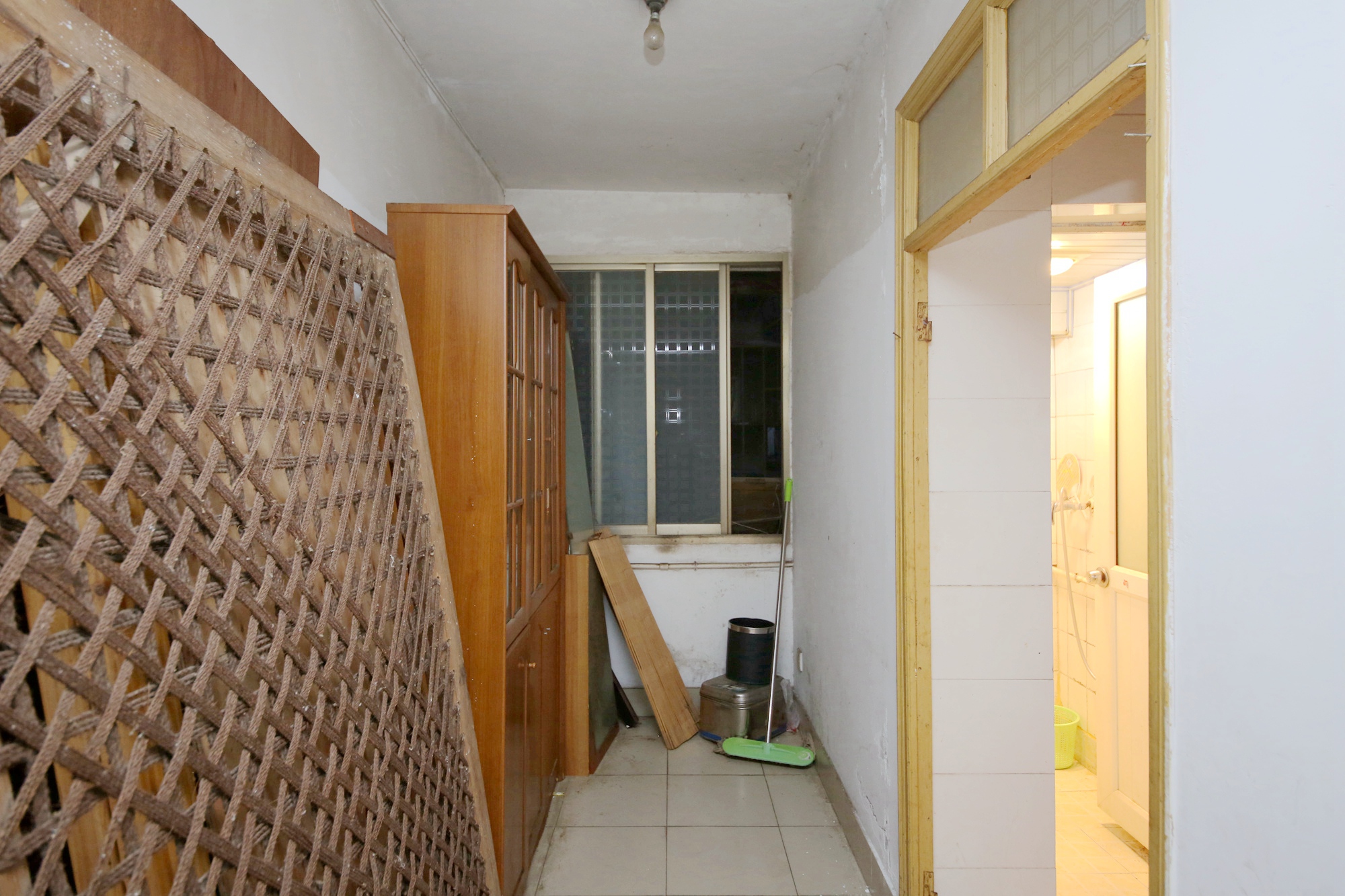 成达花园  3室2厅1卫    40.8万客厅