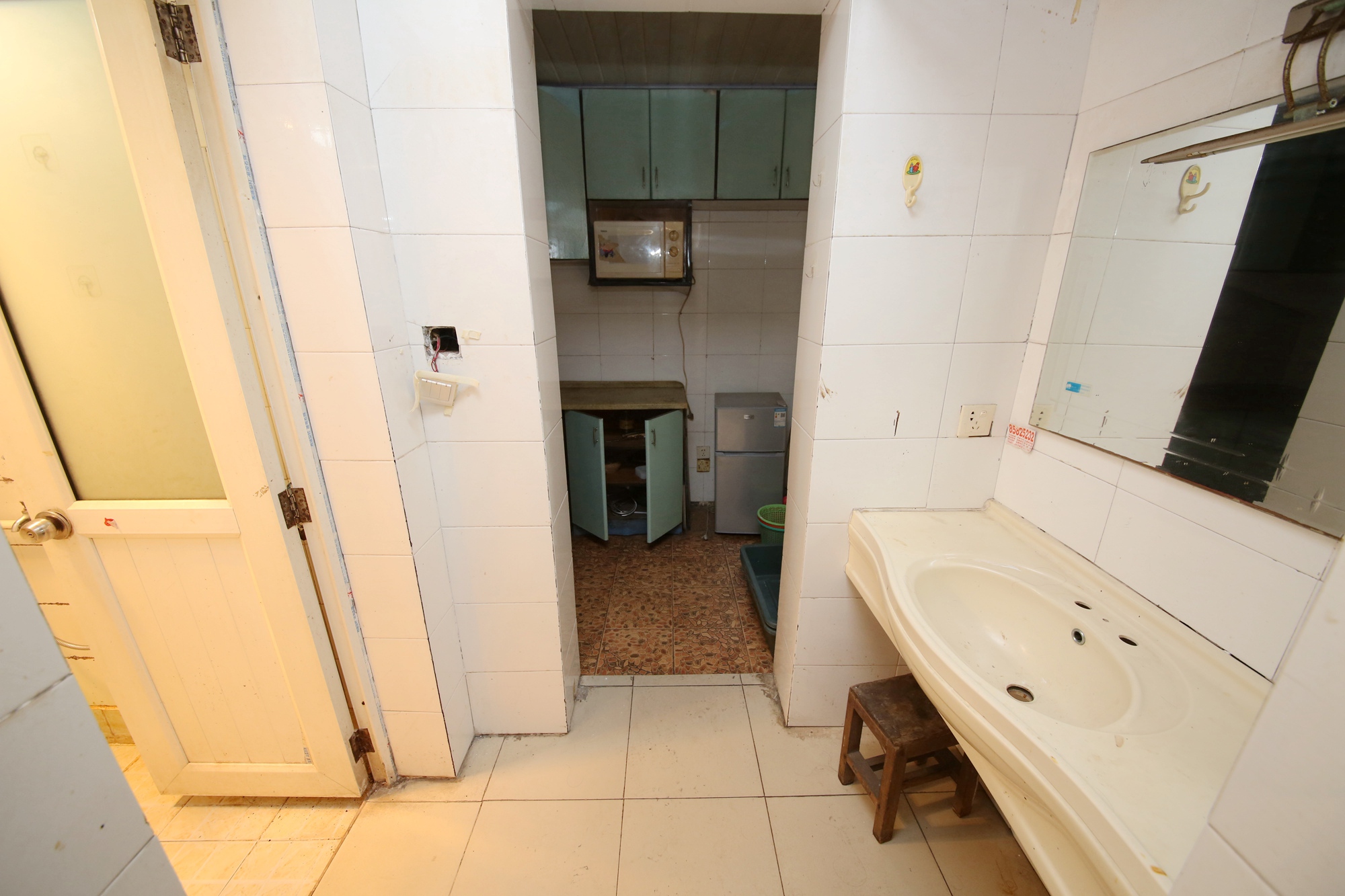 成达花园  3室2厅1卫    40.8万卫生间