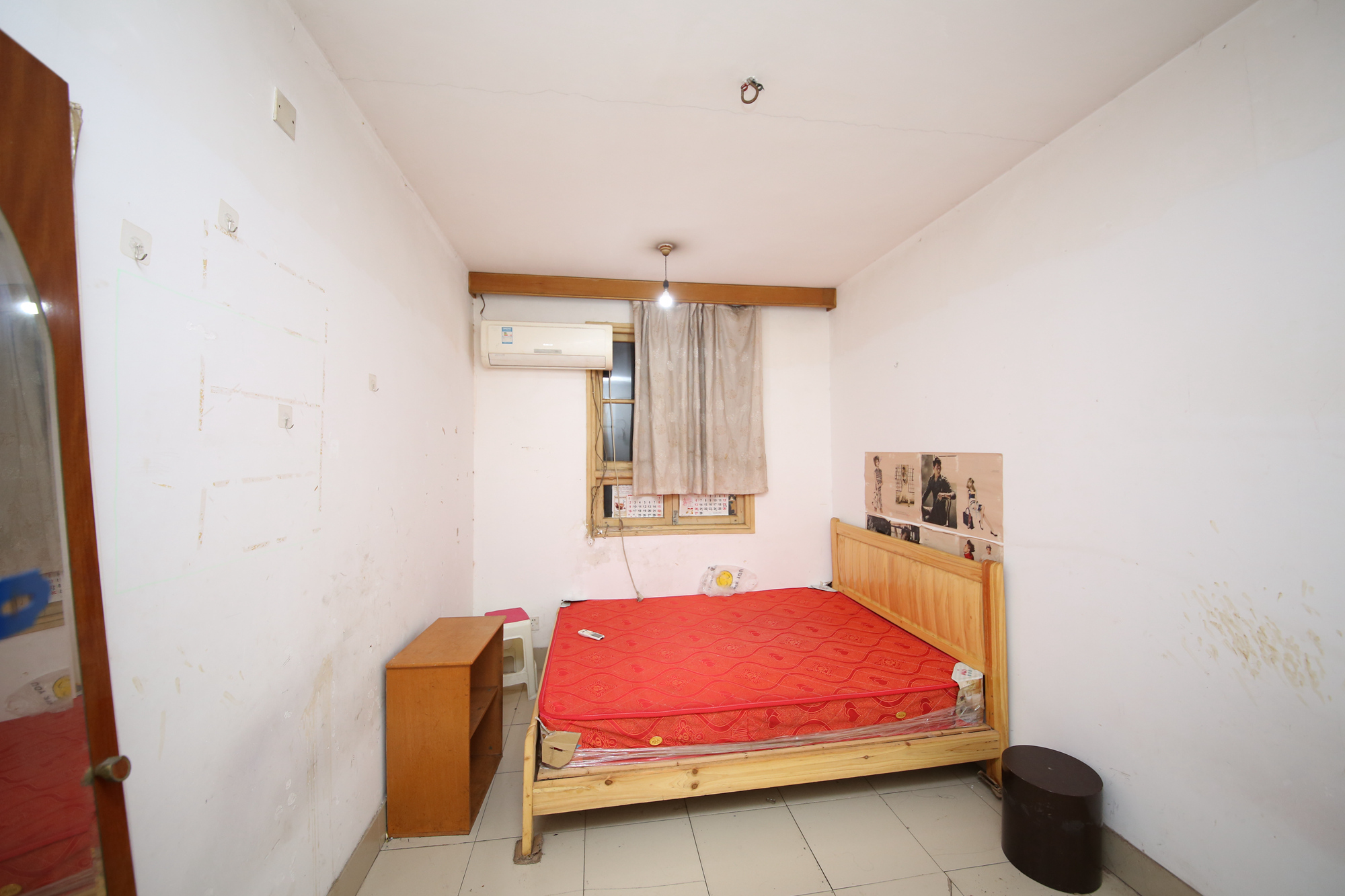 成达花园  3室2厅1卫    40.8万卧室