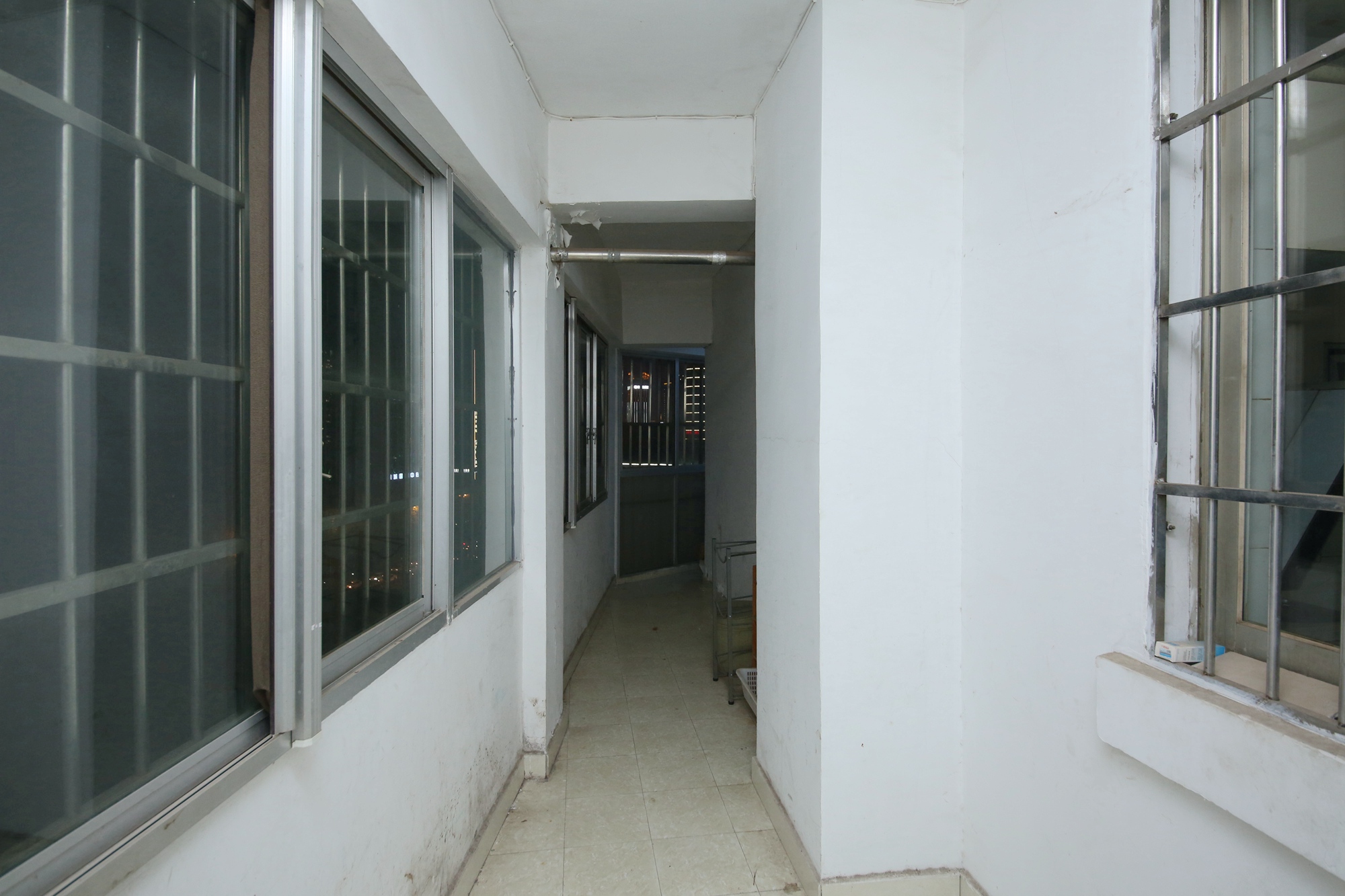 省建苑小区  5室2厅2卫   208.00万阳台