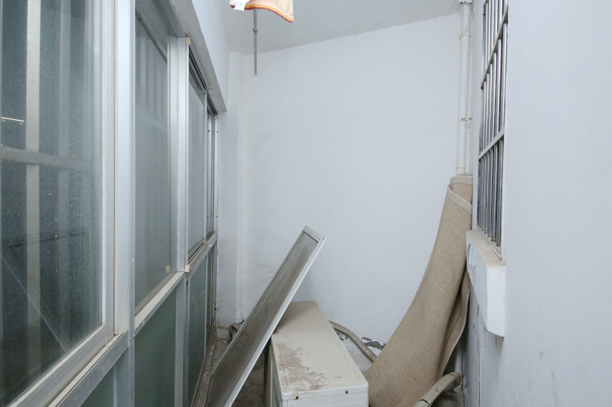 省建苑小区  5室2厅2卫   208.00万阳台