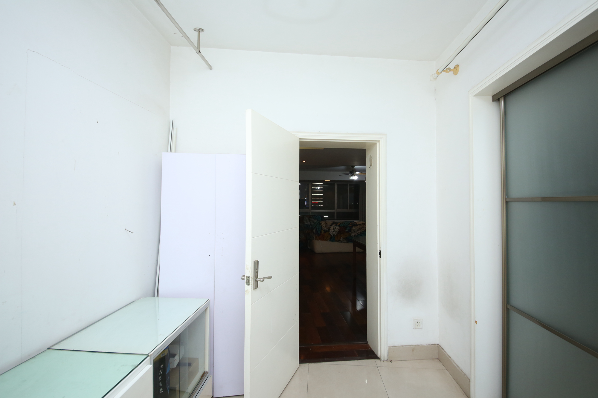 省建苑小区  5室2厅2卫   208.00万其他