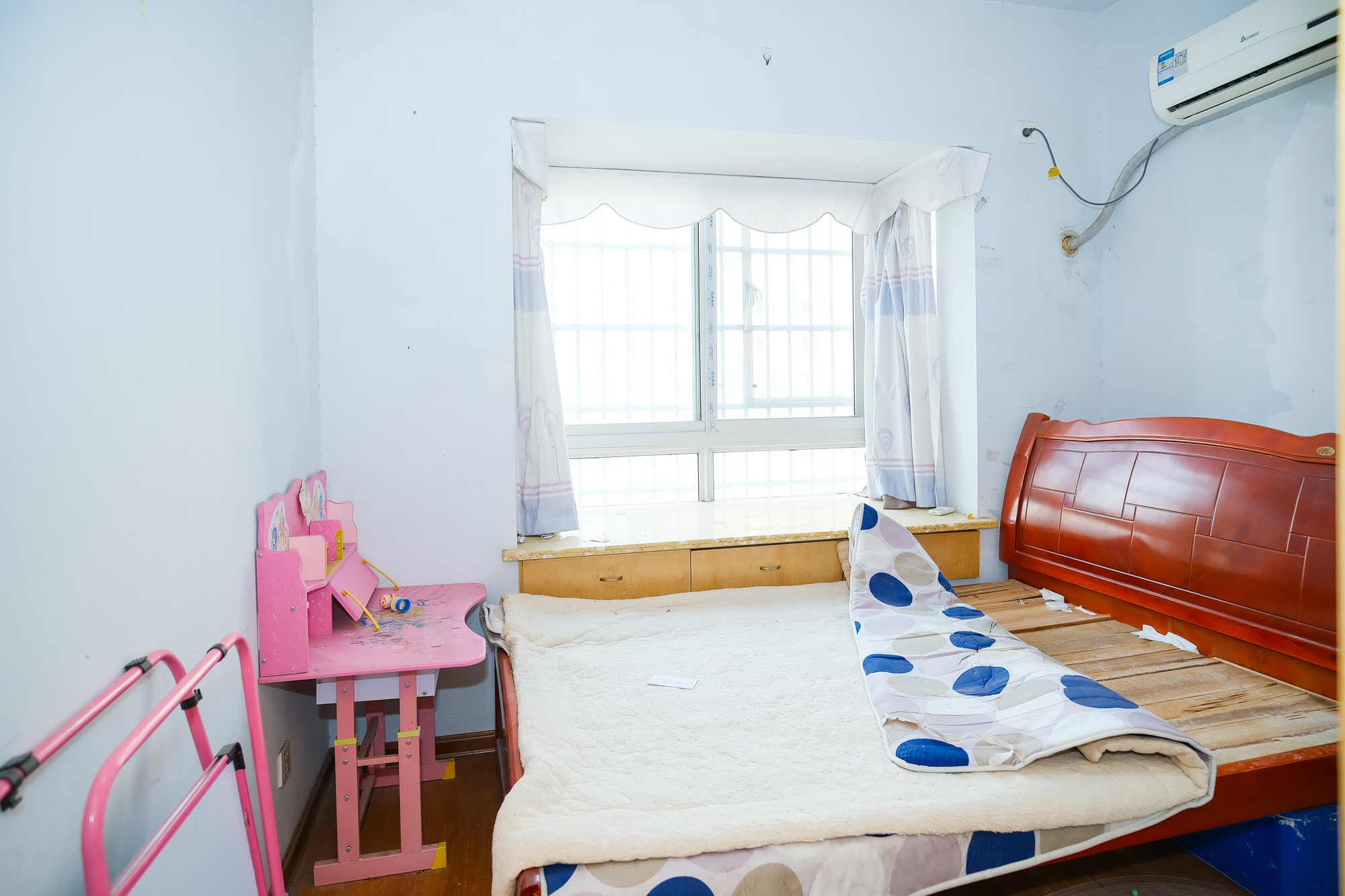 万丽景园 2室2厅1卫 57.00万 万丽景园 2室2厅1卫 57.00万卧室