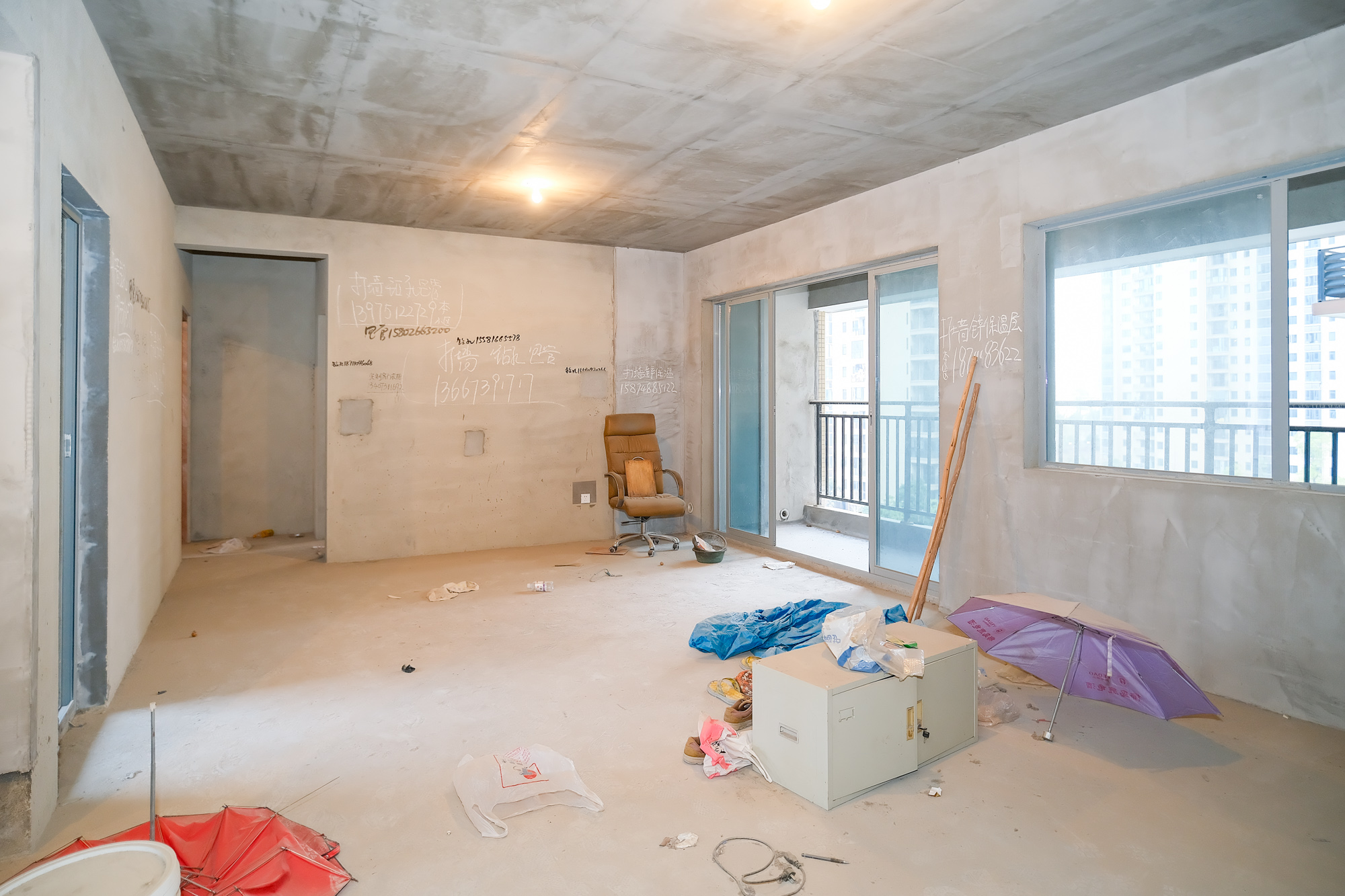 湖湘奥林匹克花园  4室2厅2卫   98.80万 湖湘奥林匹克花园  4室2厅2卫   98.80万客厅