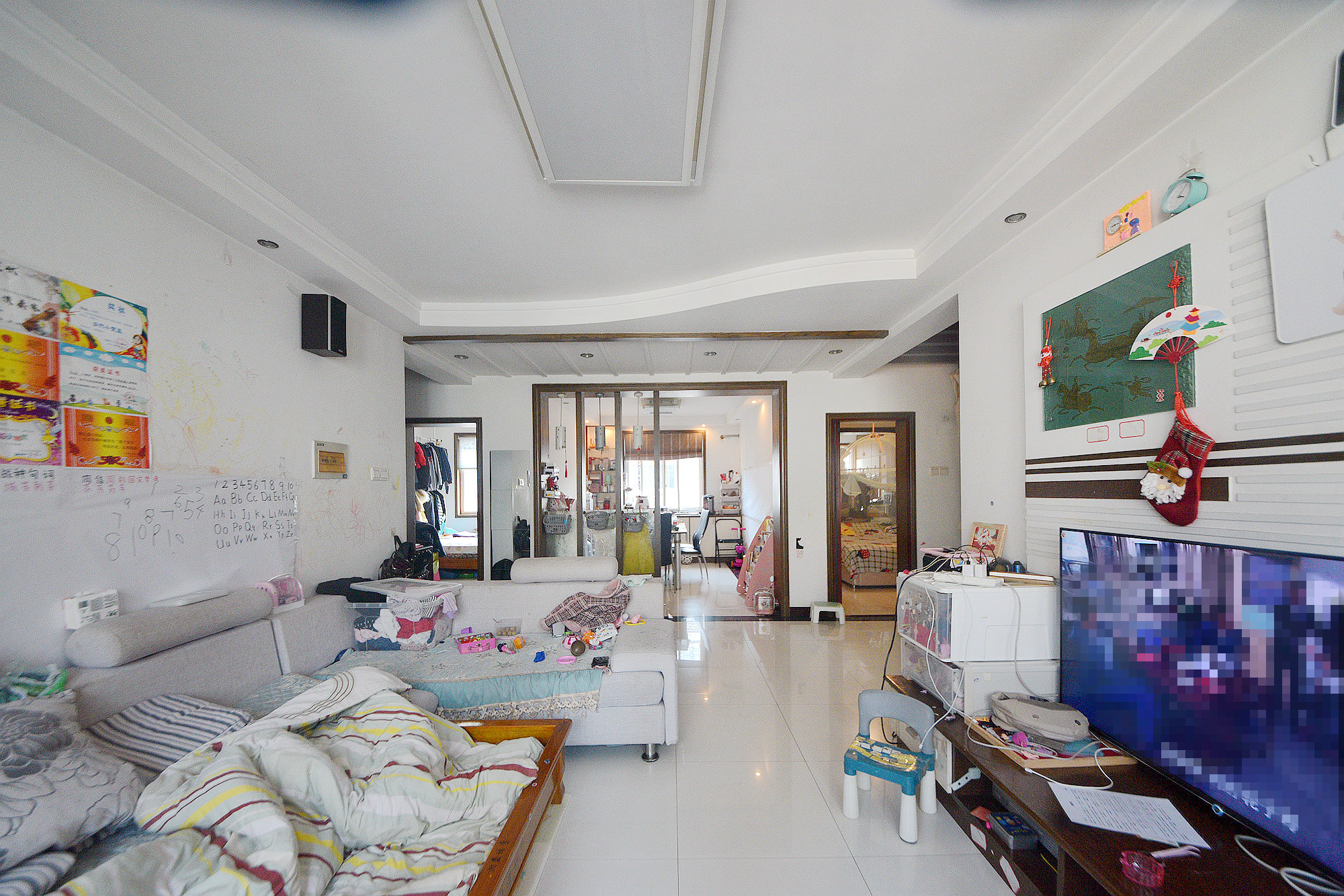 广厦新村  4室2厅2卫    115.0万客厅