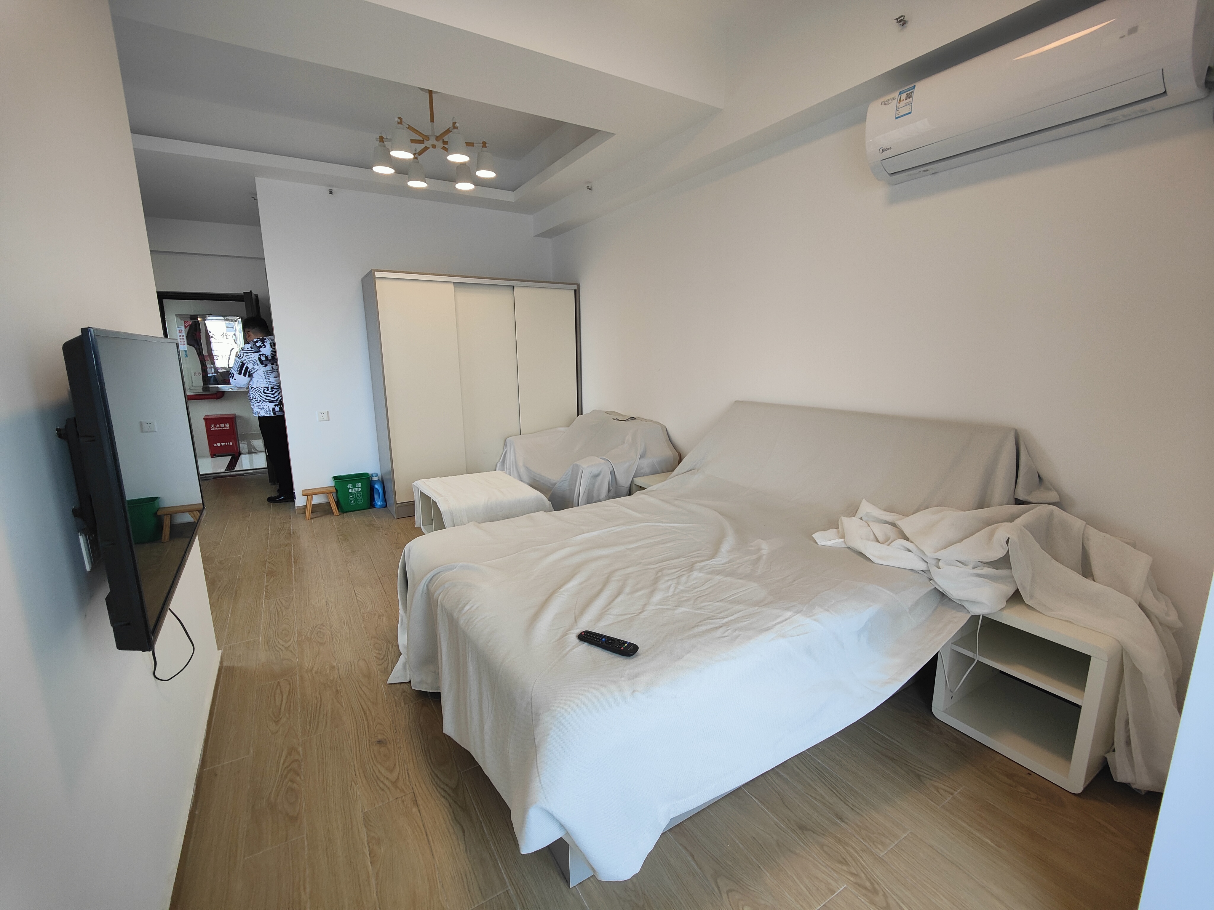 中泰财富湘江 1室1厅1卫 45.0万 中泰财富湘江 1室1厅1卫 45.0万室内图