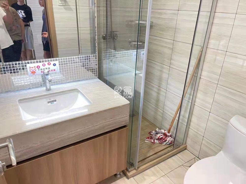 恒大御景湾  1室1厅1卫    30.0万 恒大御景湾  1室1厅1卫    30.0万室内图