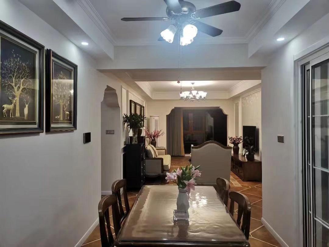 城市公园 3室2厅2卫 85.00万 城市公园 3室2厅2卫 85.00万室内图