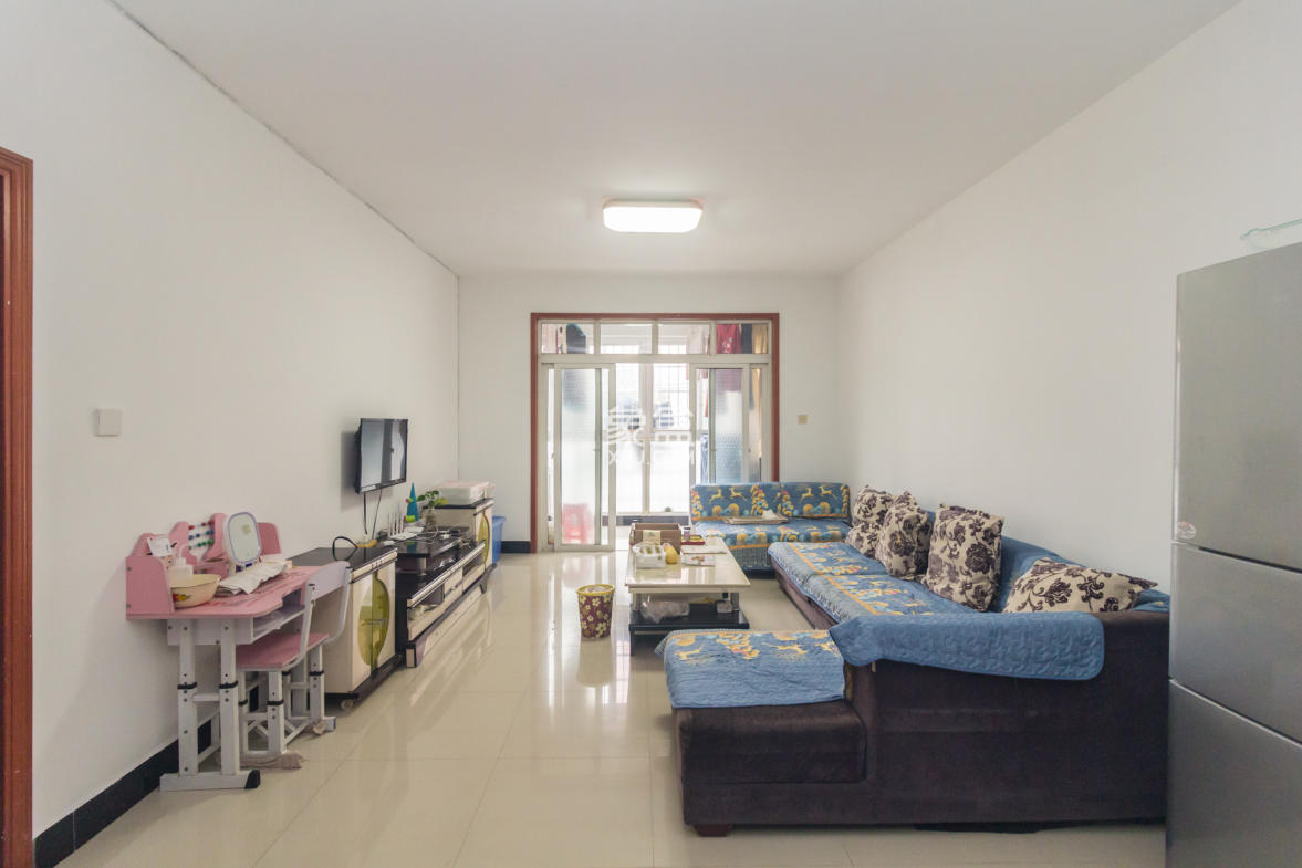 方略学府佳境 2室1厅1卫 48.00万 方略学府佳境 2室1厅1卫 48.00万客厅