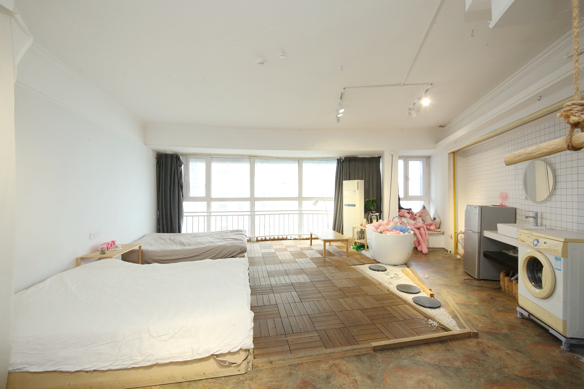 汀兰雅苑  1室1厅1卫    50.0万客厅