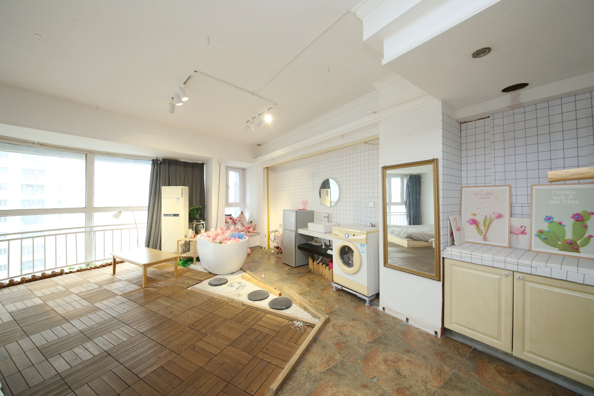 汀兰雅苑  1室1厅1卫    50.0万其他