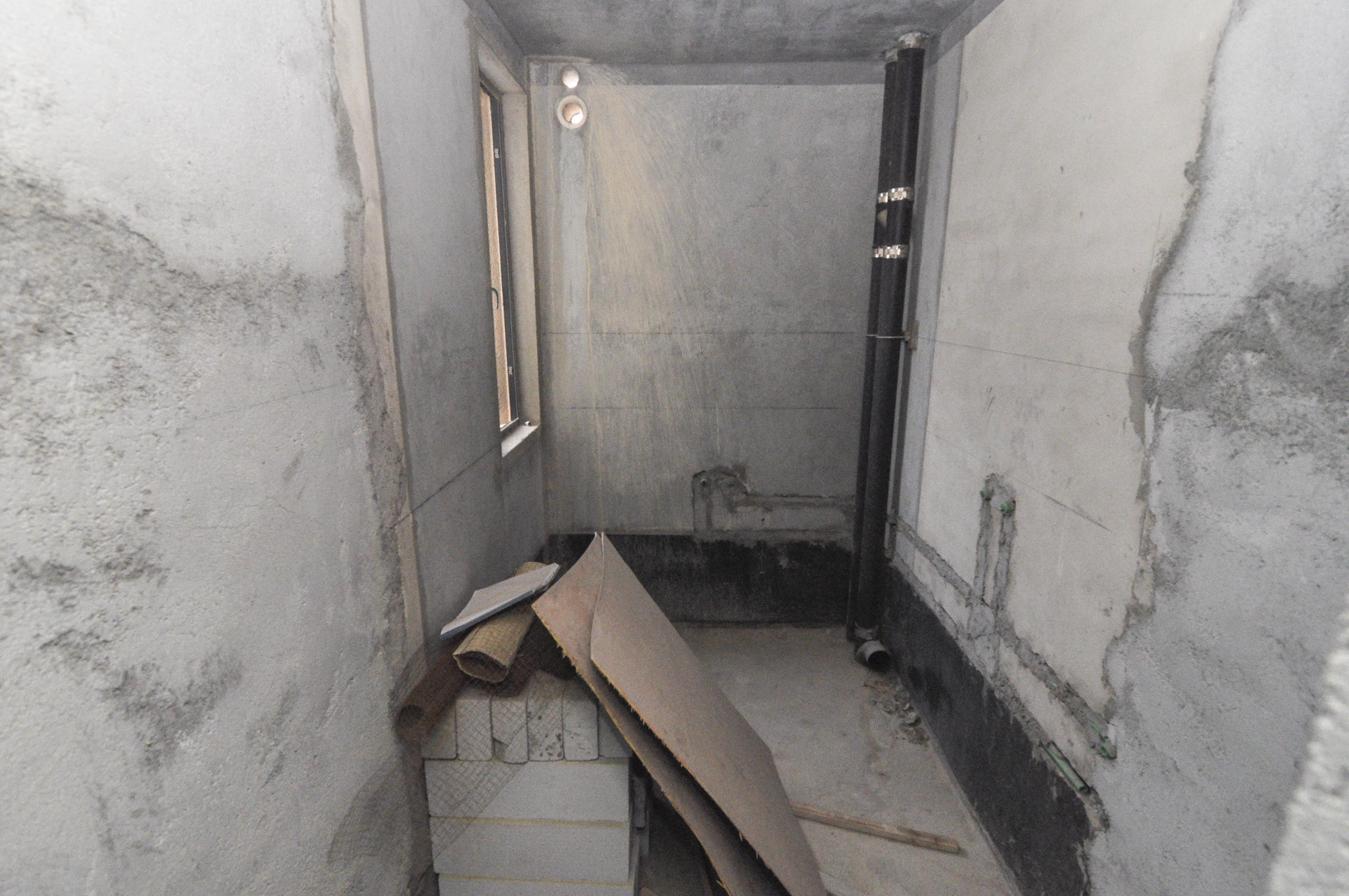 中建梅溪湖中心  4室2厅2卫    358.0万其他